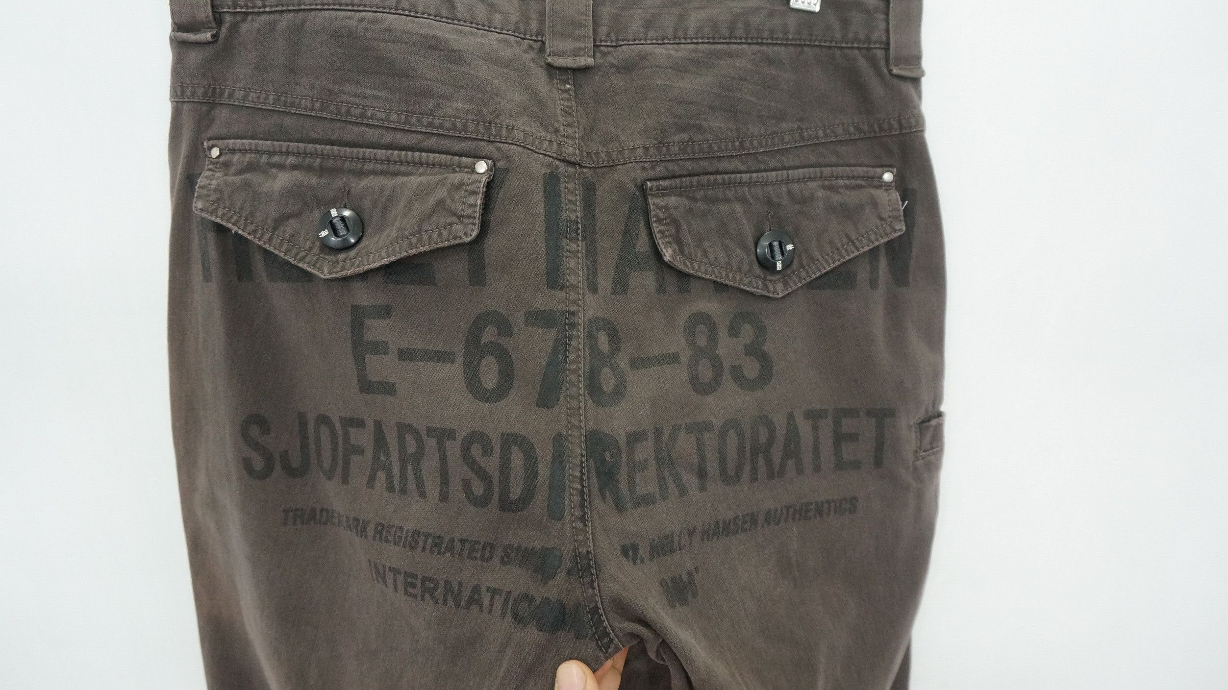 Helly Hansen Rare Vintage HELLY HANSEN Sunfaded Worn Out Pants Size US 30 / EU 46 - 11 Thumbnail