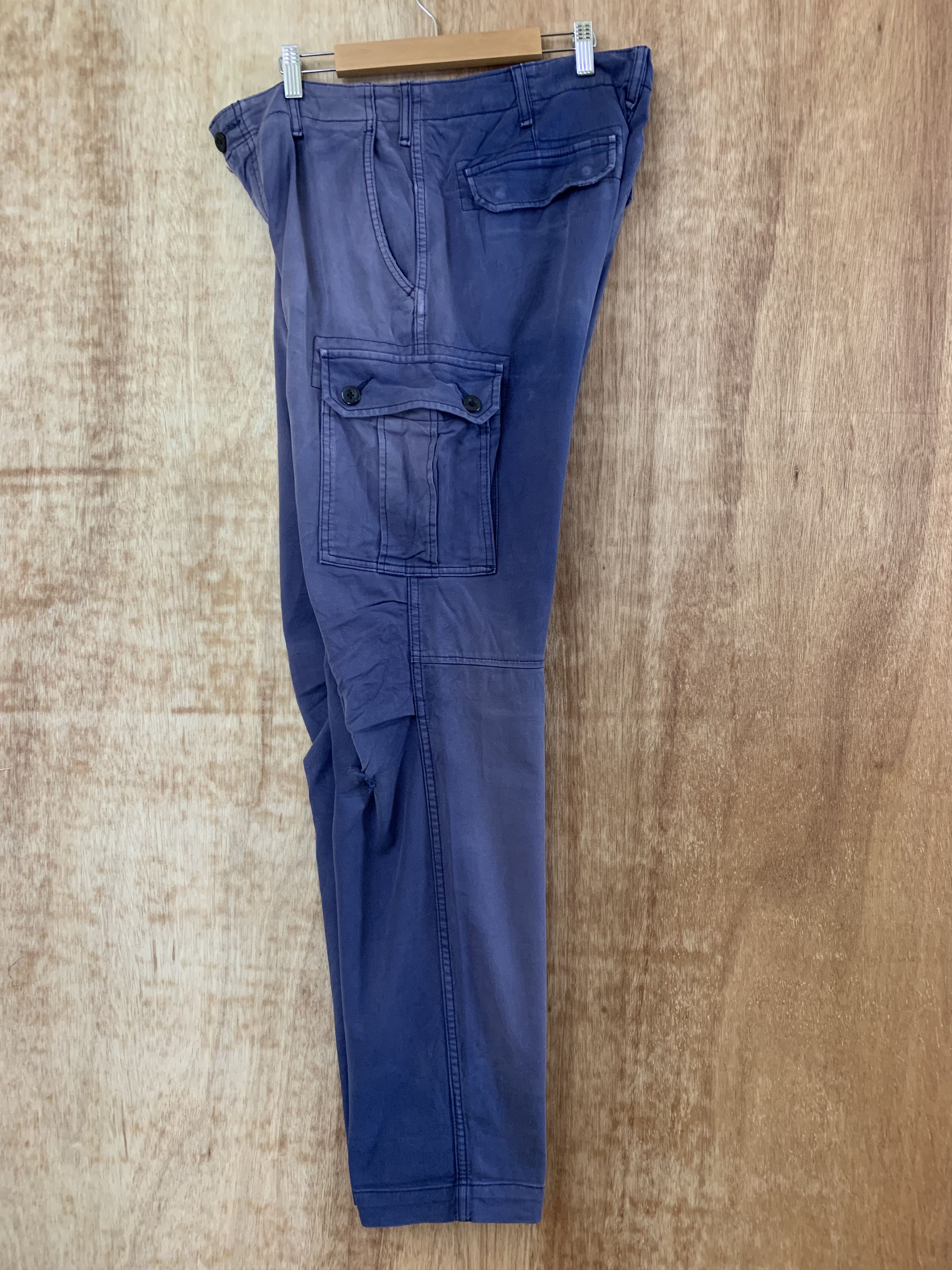 Japanese Brand Uniqlo Cargo Pants Multipocket Faded Japanese Branded Size US 33 - 14 Thumbnail