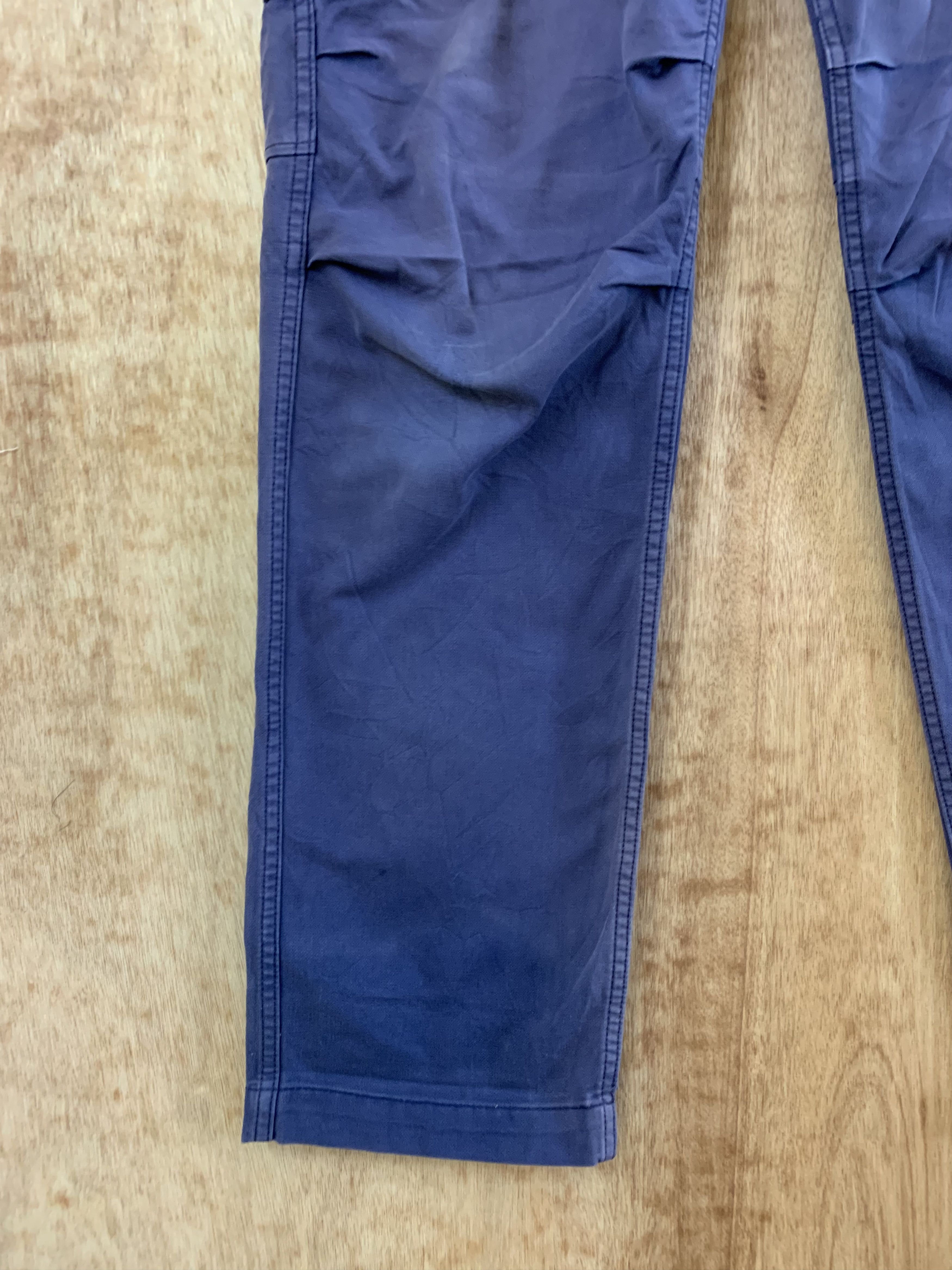 Japanese Brand Uniqlo Cargo Pants Multipocket Faded Japanese Branded Size US 33 - 7 Thumbnail