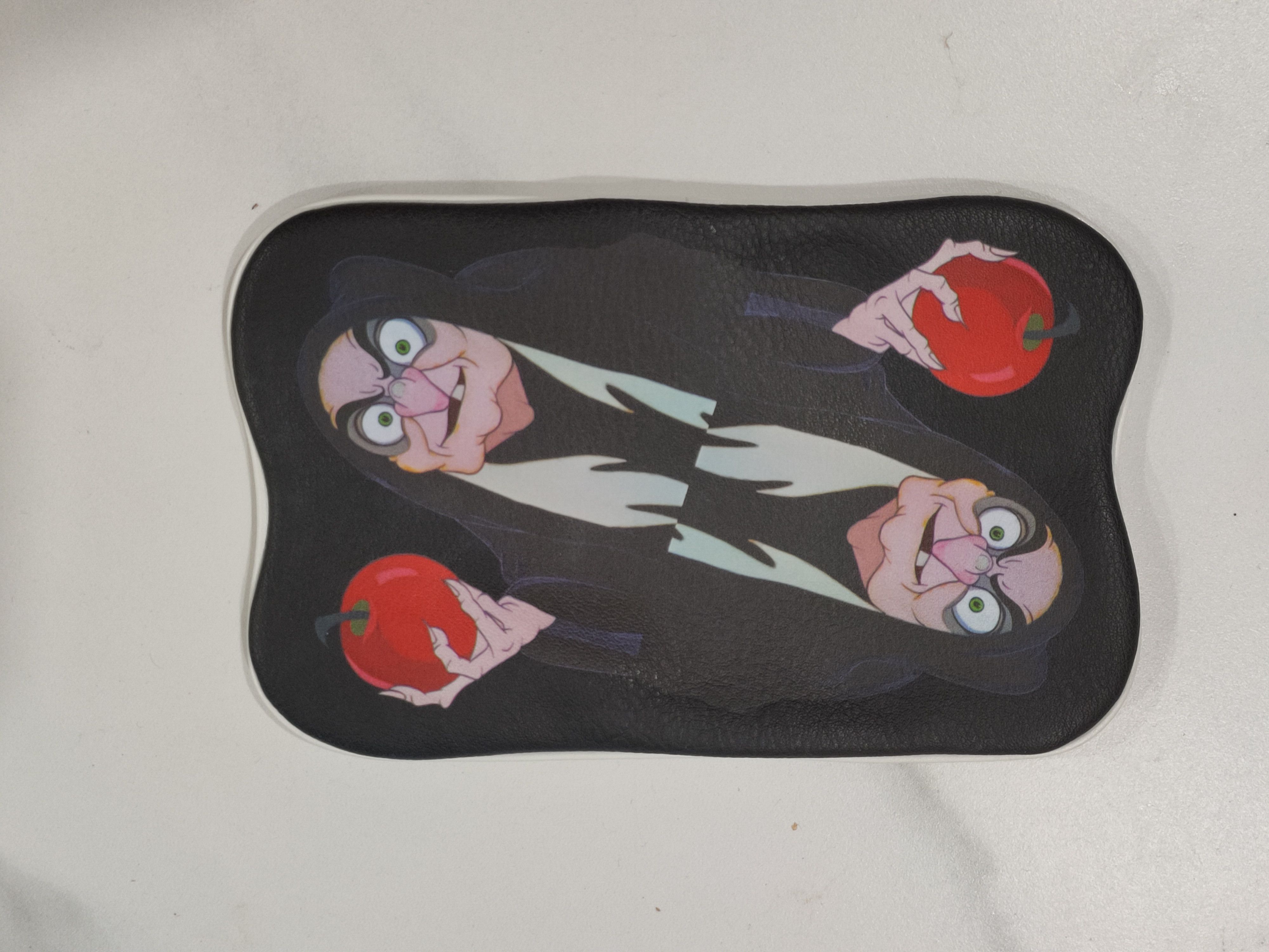 Disney × Undercover Undercover X Snow White Disney Coin Pouch Size ONE SIZE - 1 Thumbnail