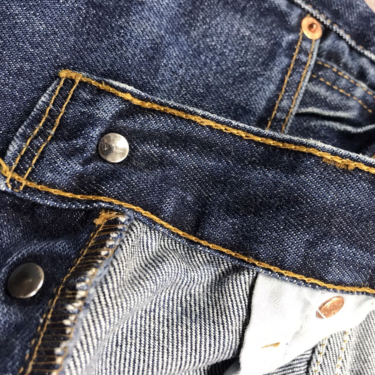 Levi's Vintage Levi’s 501 Repaired Made in Croatia Jeans Size US 32 / EU 48 - 13 Thumbnail