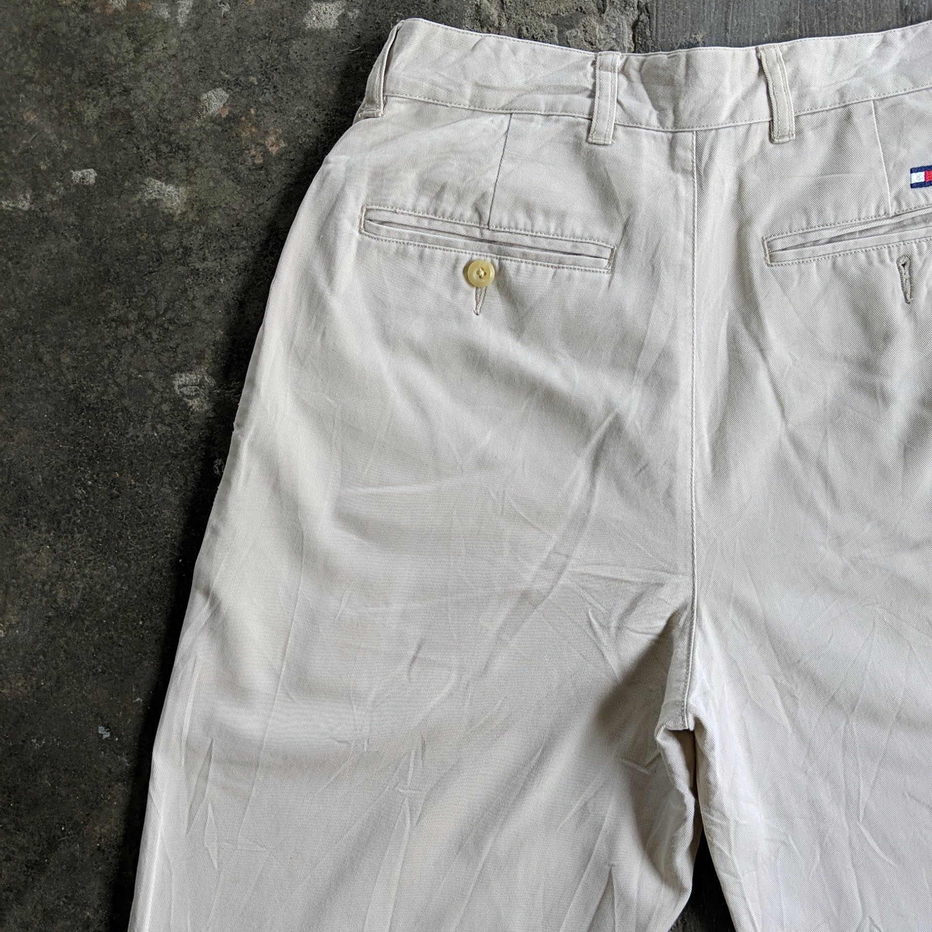 Tommy Hilfiger Vintage Tommy Hilfiger Casual Trousers Pants Size US 29 - 10 Thumbnail