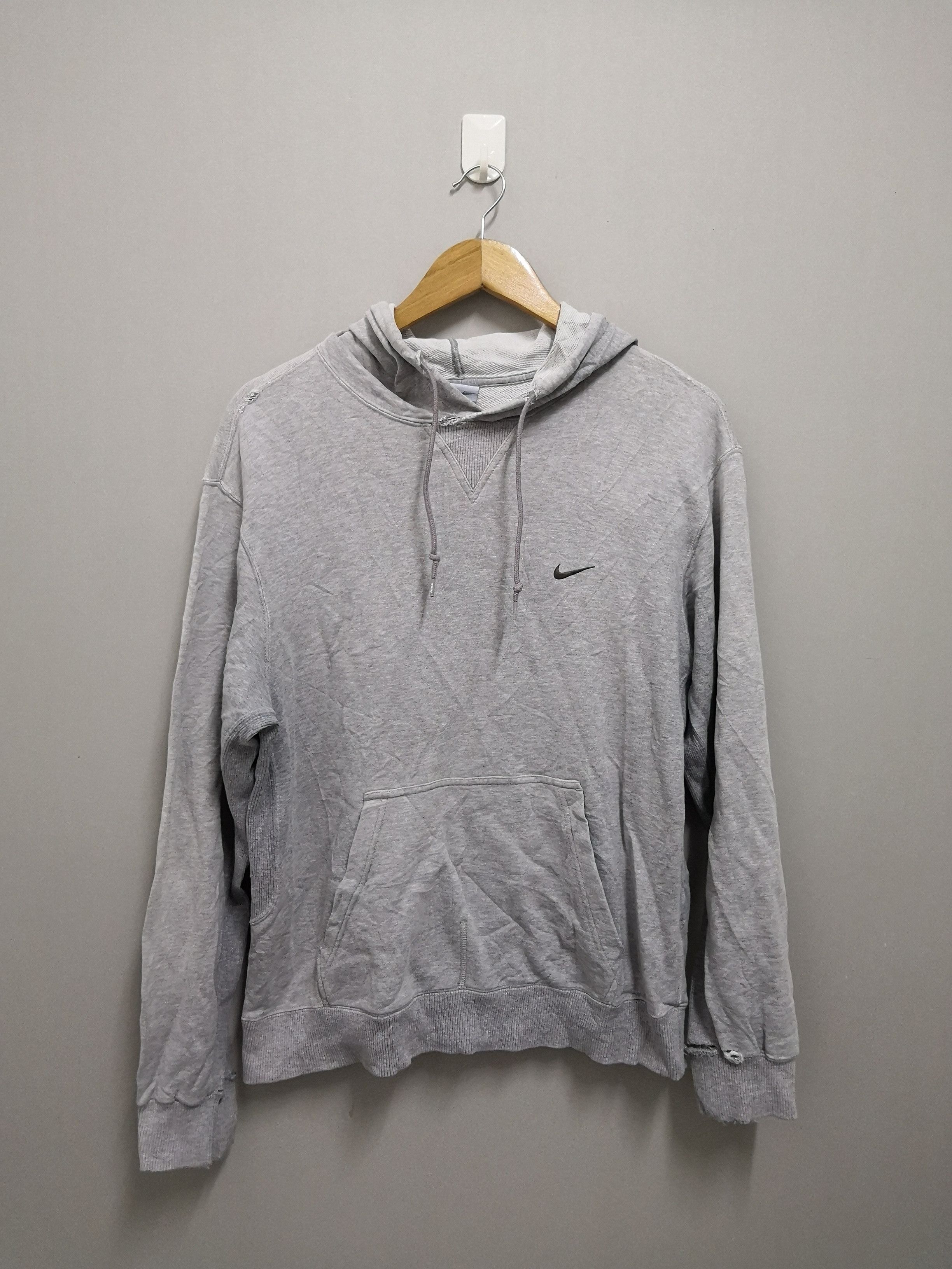 Nike × Vintage Vintage Nike Y2K Small Logo Distressed Hoodie Gray Size US M / EU 48-50 / 2 - 1 Thumbnail