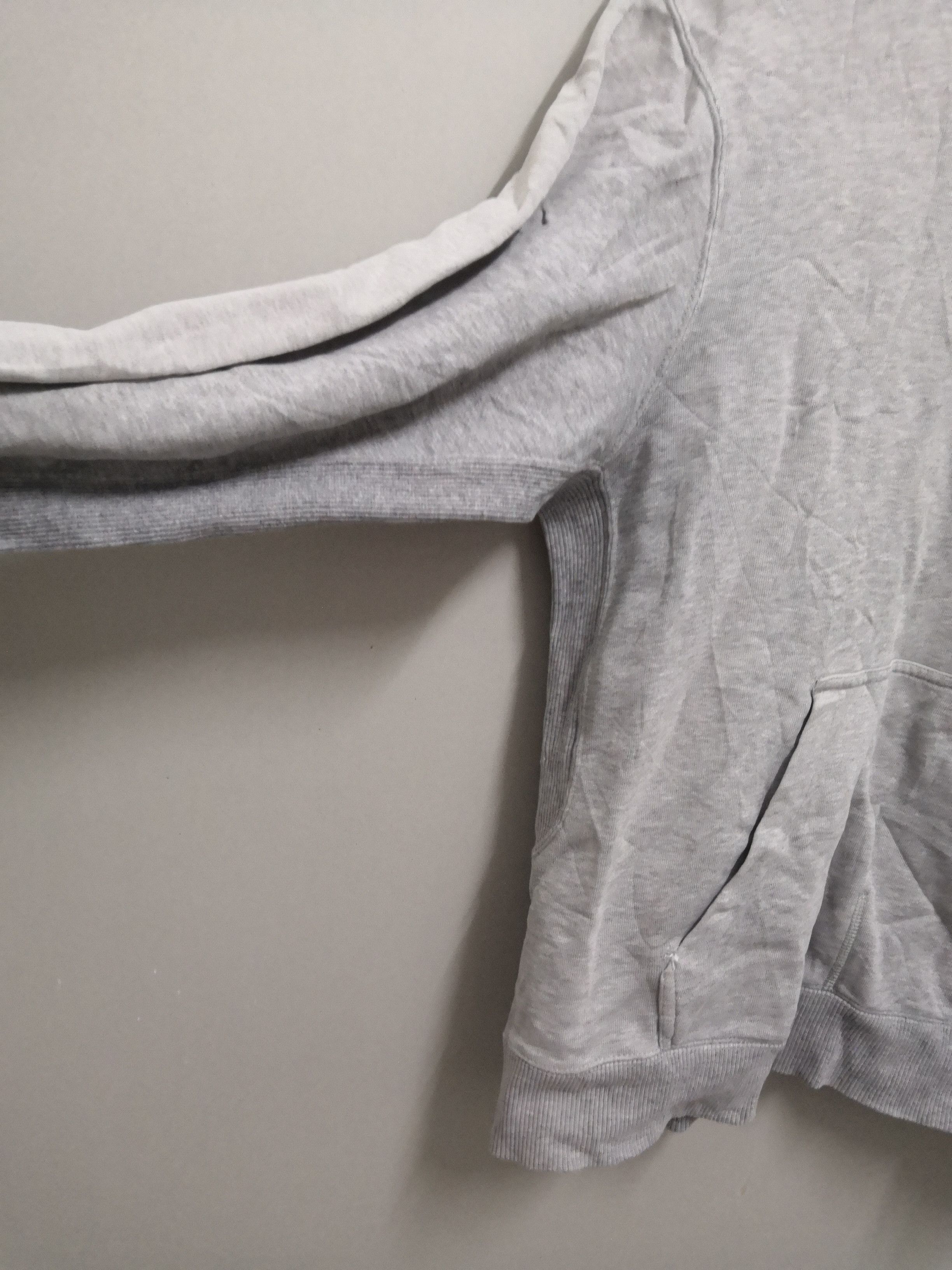 Nike × Vintage Vintage Nike Y2K Small Logo Distressed Hoodie Gray Size US M / EU 48-50 / 2 - 16 Thumbnail