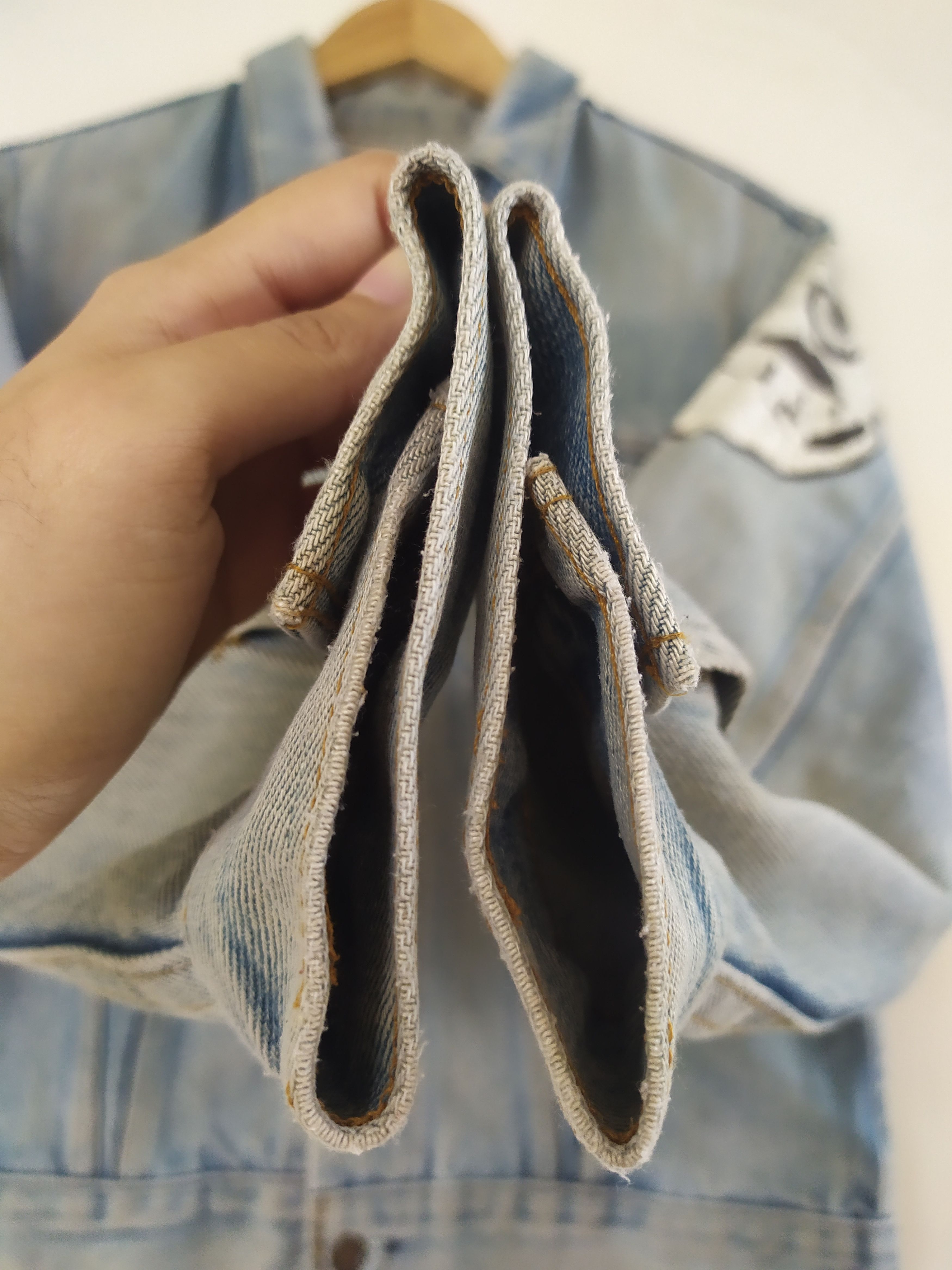 Band Tees × Levi's Vintage Clothing Vintage Levis Custom Band Patches Denim Jacket Size US M / EU 48-50 / 2 - 8 Thumbnail