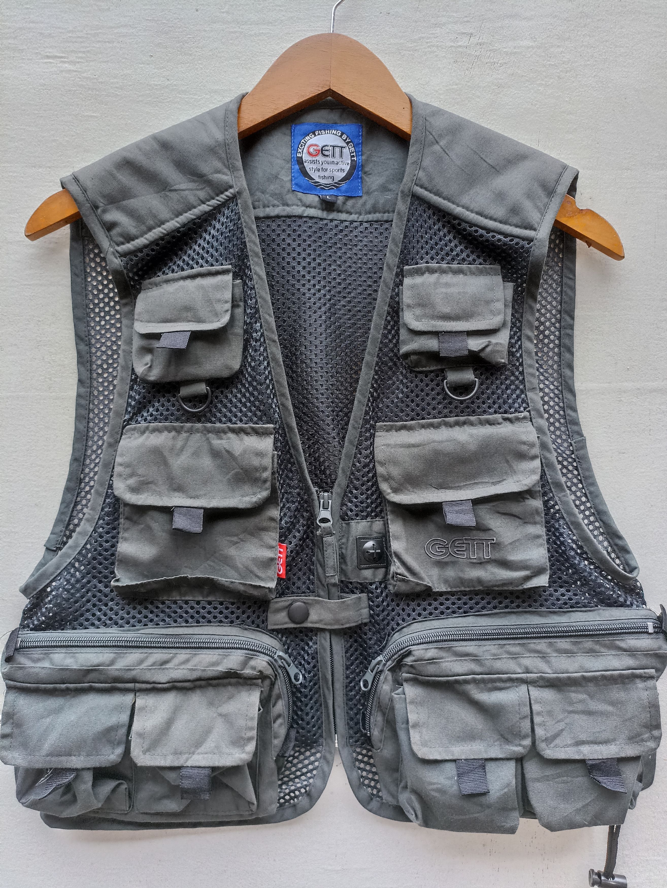 Japanese Brand Gett vest tactical fishing sport specialties Size US M / EU 48-50 / 2 - 4 Thumbnail