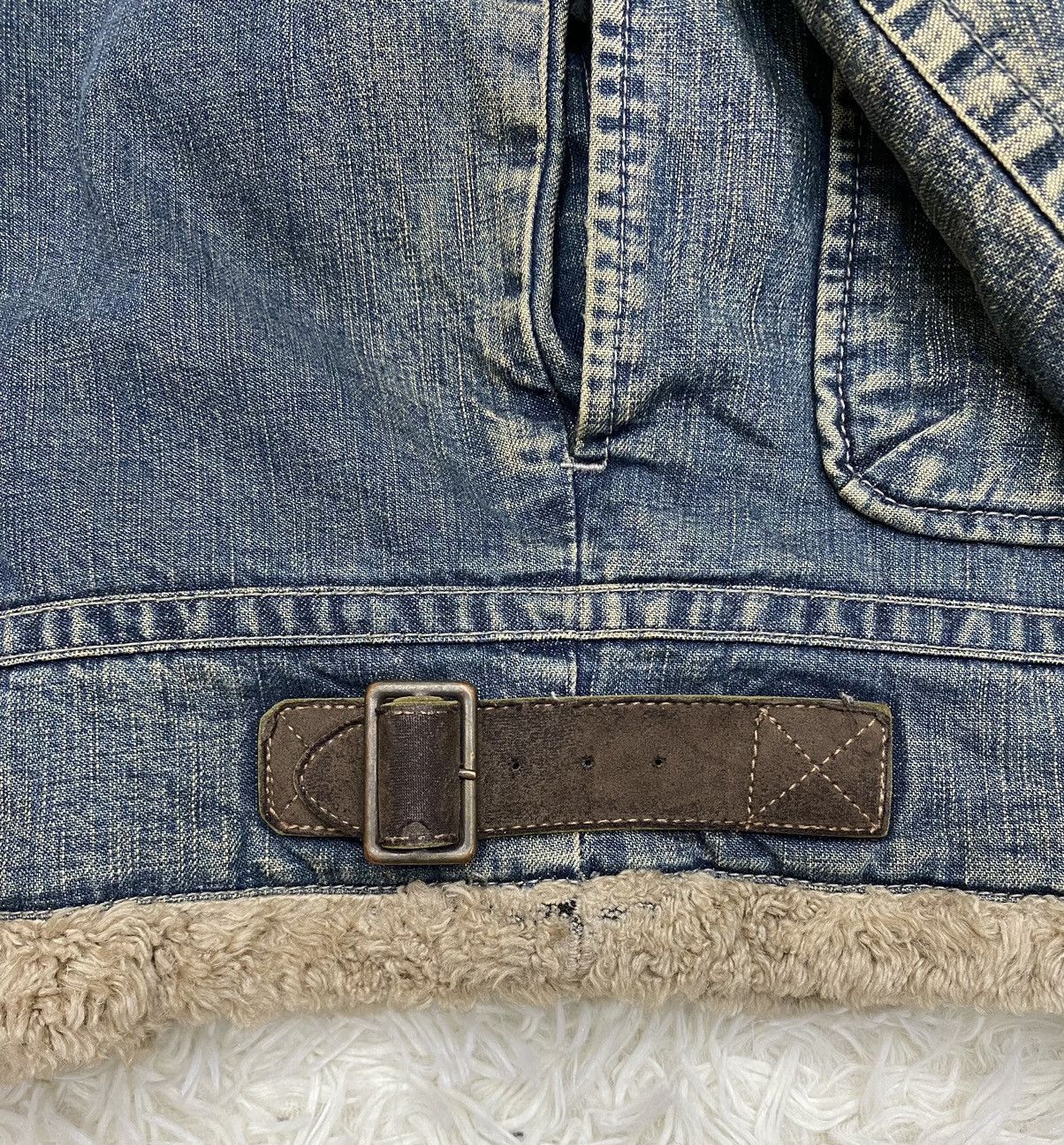 Japanese Brand × Johnbull Johnbull Distressed Sherpa Lined Denim Jacket Size US S / EU 44-46 / 1 - 12 Thumbnail