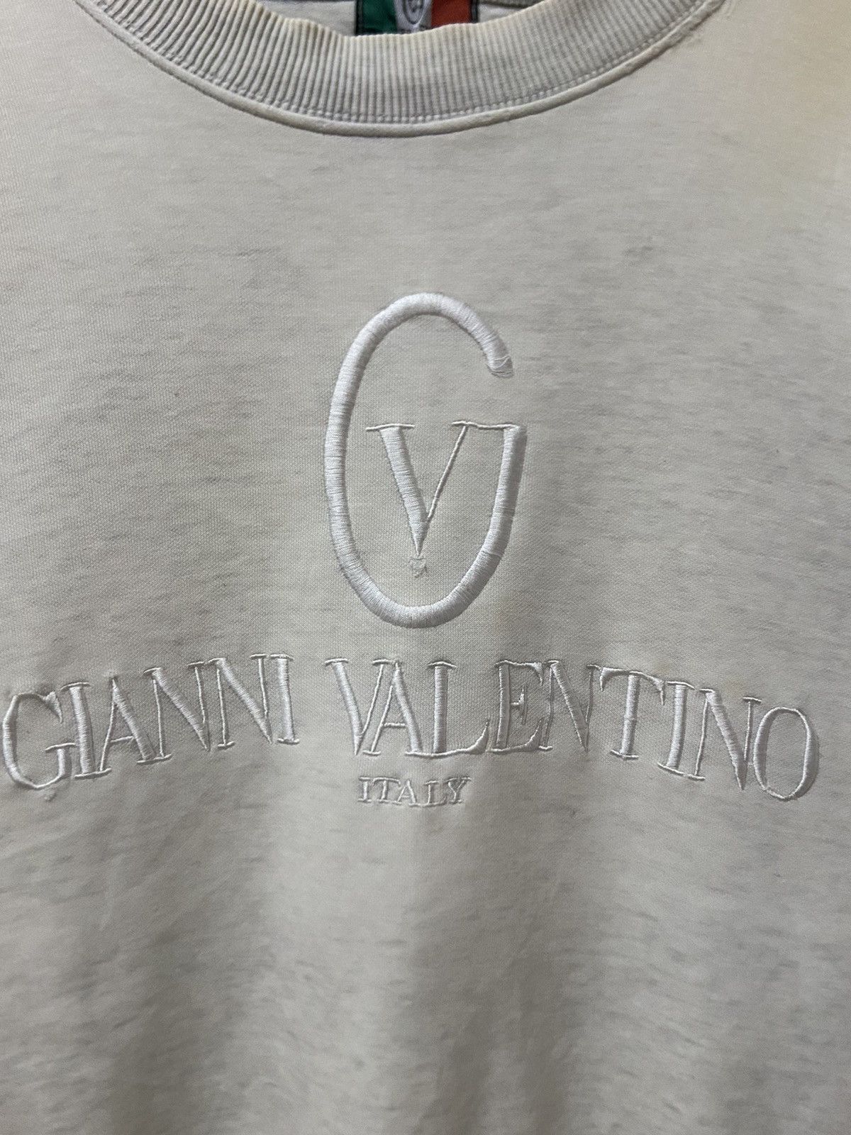 Vintage Gianni Valentino Italy Sweatshirt Sun Faded Size M