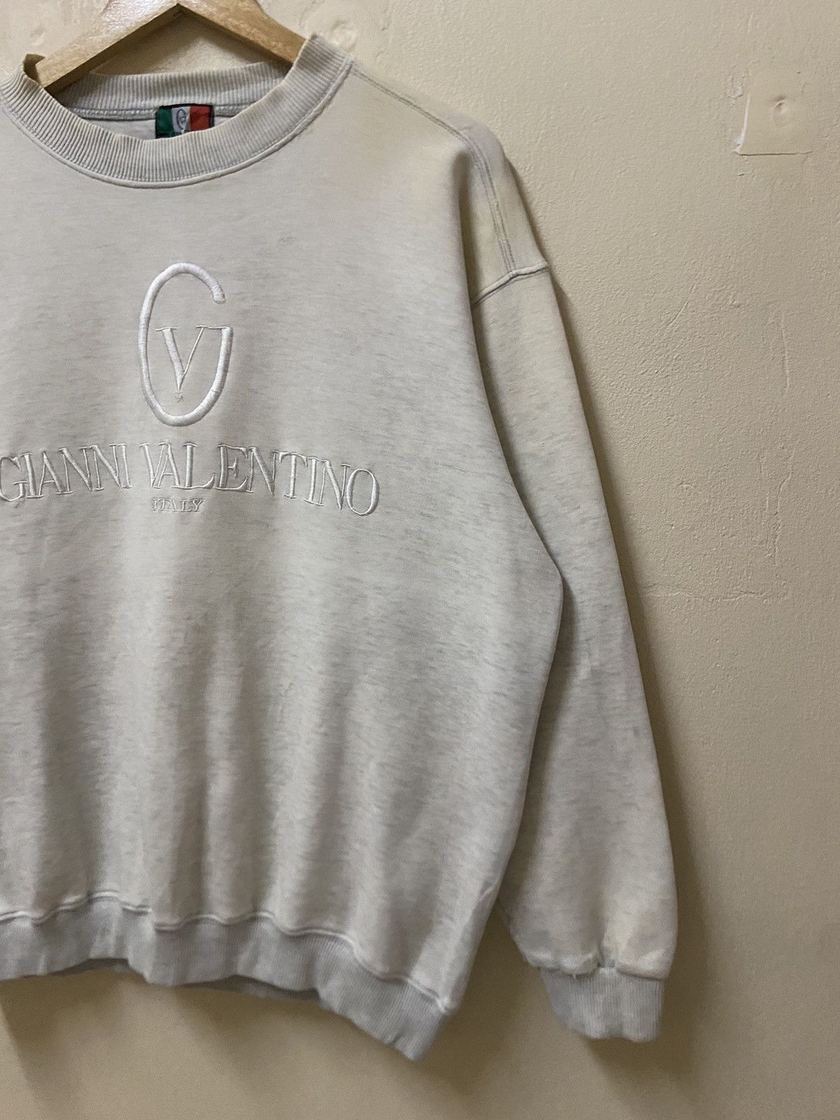 Vintage Gianni Valentino Italy Sweatshirt Sun Faded Size M
