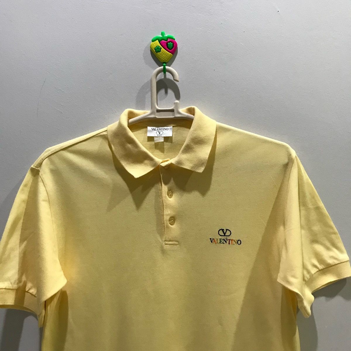 Japanese Brand × Valentino × Vintage VALENTINO Polos Size L Size US M / EU 48-50 / 2 - 2 Thumbnail