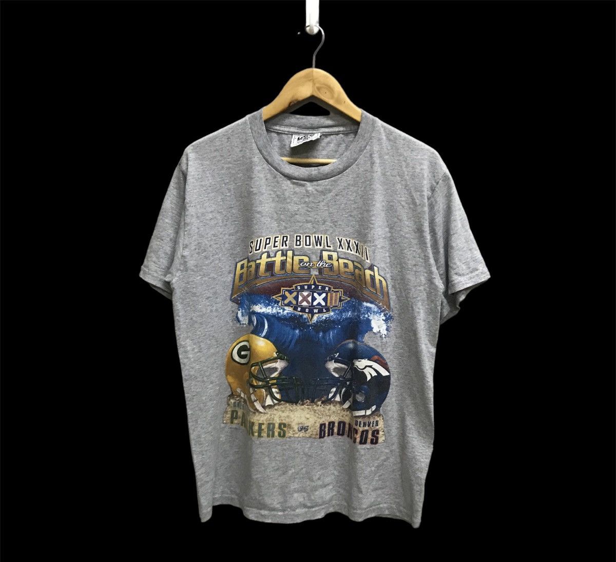 Nutmeg Vintage 90s Nflp Battle Beach Nutmeg Mils Lee Sports Tshirt Size US M / EU 48-50 / 2 - 1 Thumbnail