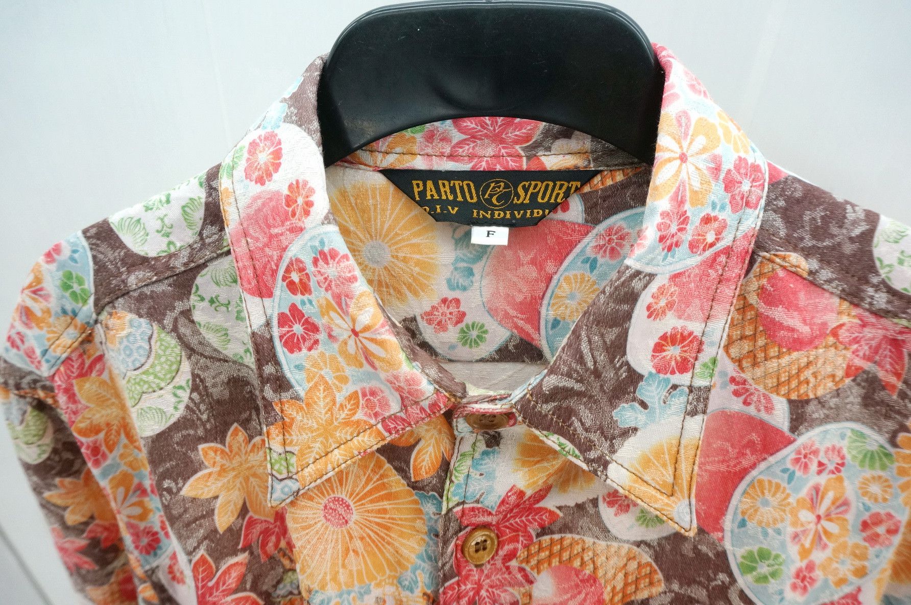 Japanese Brand RARE D.I.V PARTO SPORT Floral Design Button Ups T-Shirt Size US L / EU 52-54 / 3 - 5 Thumbnail