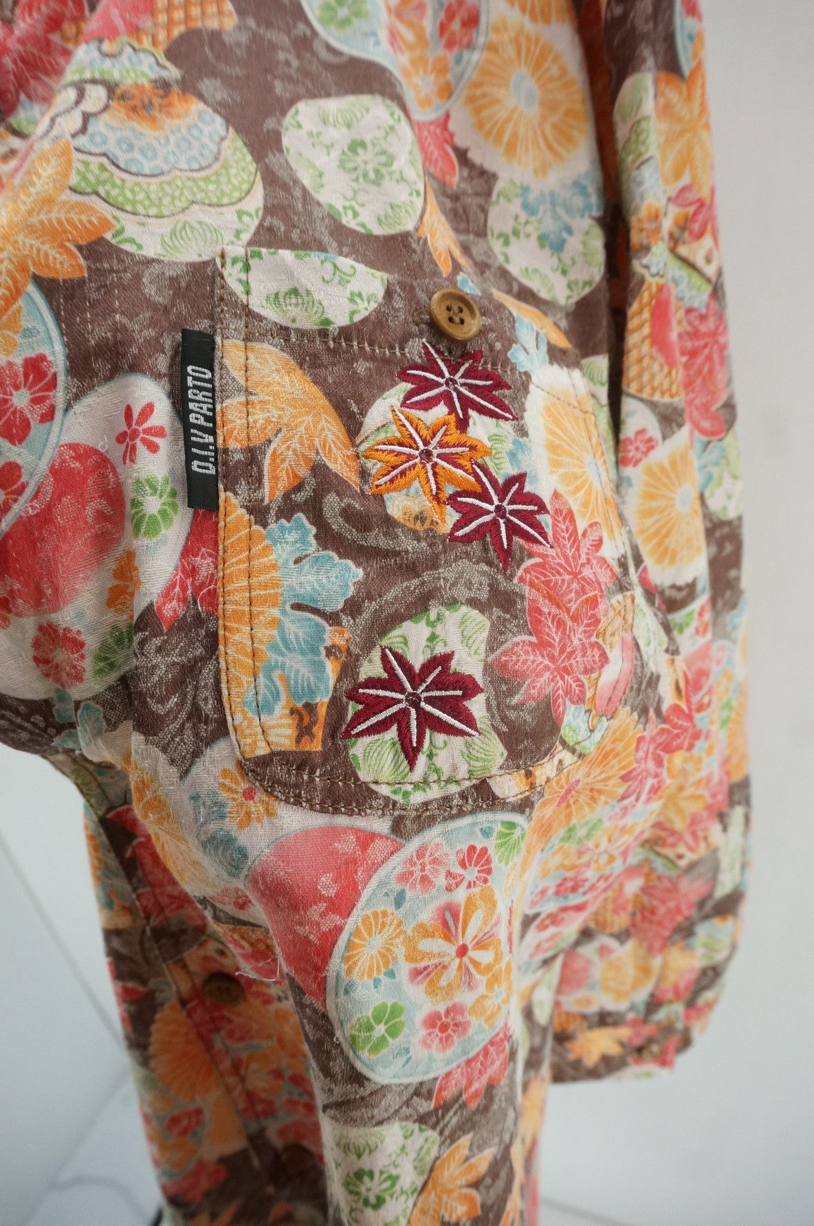 Japanese Brand RARE D.I.V PARTO SPORT Floral Design Button Ups T-Shirt Size US L / EU 52-54 / 3 - 14 Thumbnail