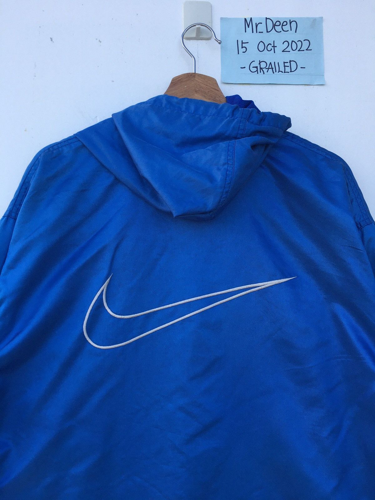 Nike Rare Vintage Nike Center Swoosh Biglogo Hoodie Size US XL / EU 56 / 4 - 2 Thumbnail