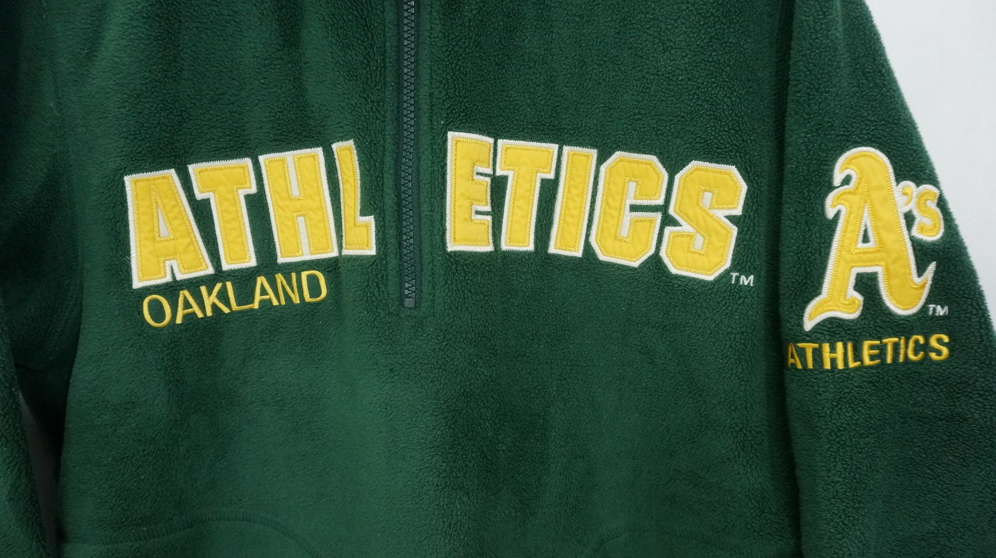 MLB MLB Oakland Athletics x Uniqlo Pull Over Fleece Size US M / EU 48-50 / 2 - 2 Thumbnail