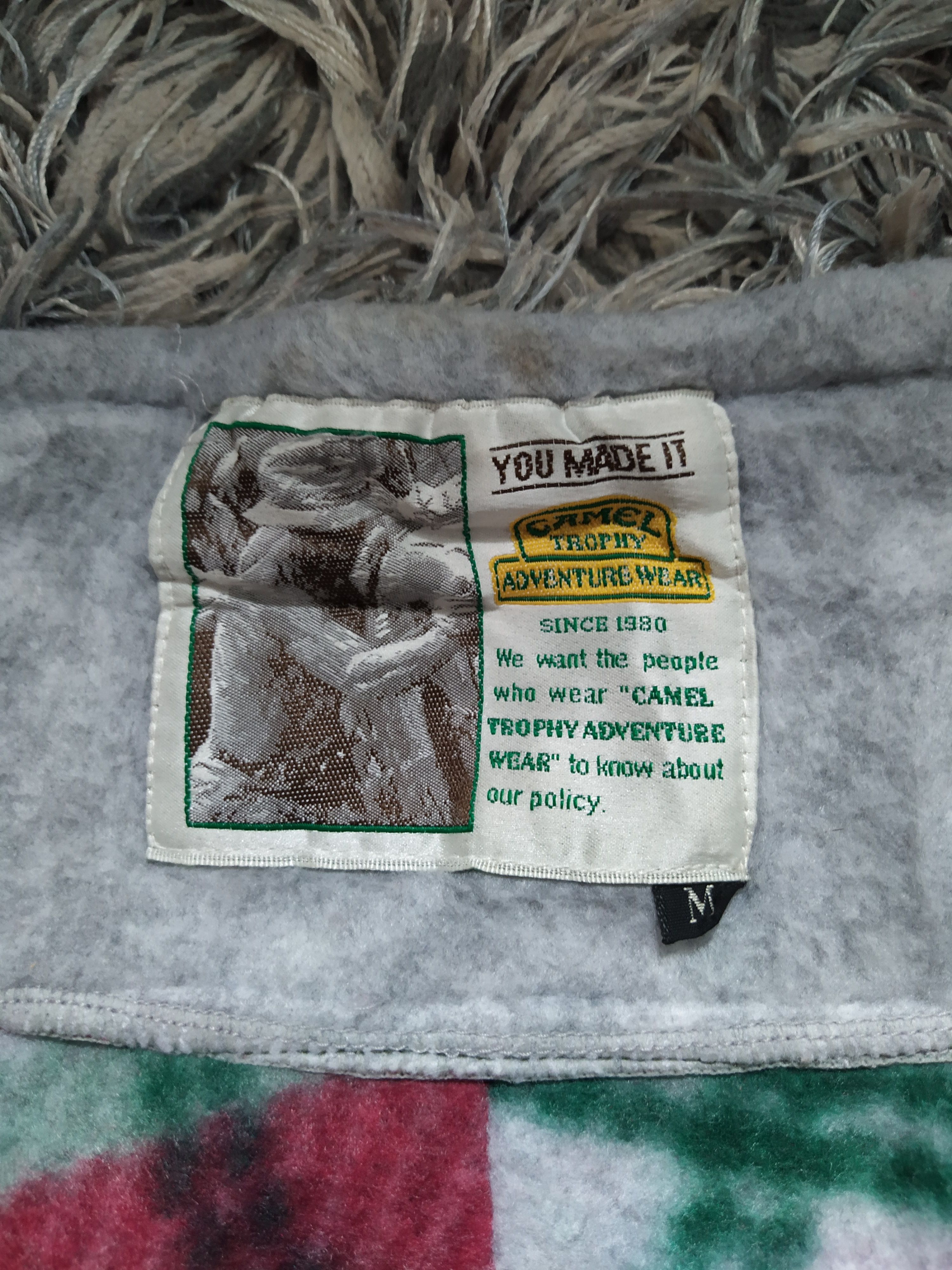 Camel Camel Thropy Rare vintage 90's Colour Block Size US XL / EU 56 / 4 - 3 Thumbnail