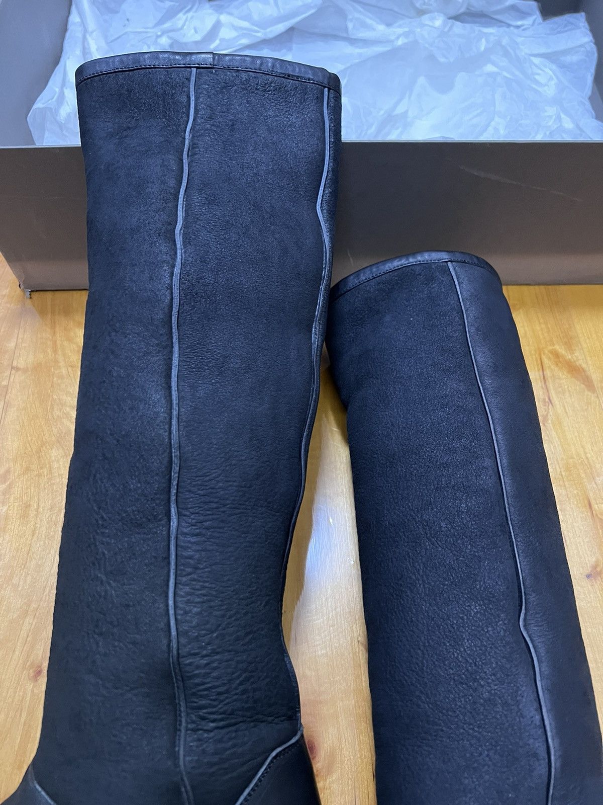 Rick Owens RICK OWENS FW14 MOODY SHEARLING TALL BOOTS Size US 7 / IT 37 - 6 Thumbnail