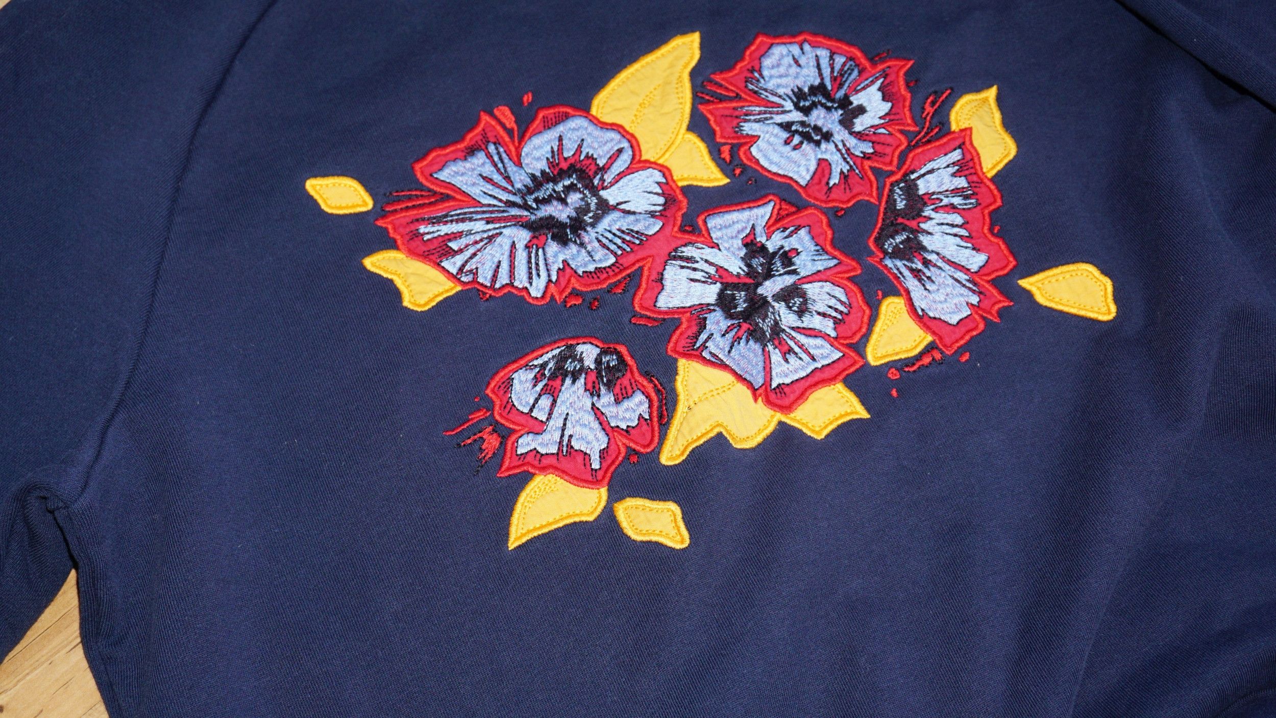 Jil Sander Jil Sander Navy Flowers Short Sleeve Sweatshirt Size US M / EU 48-50 / 2 - 6 Thumbnail