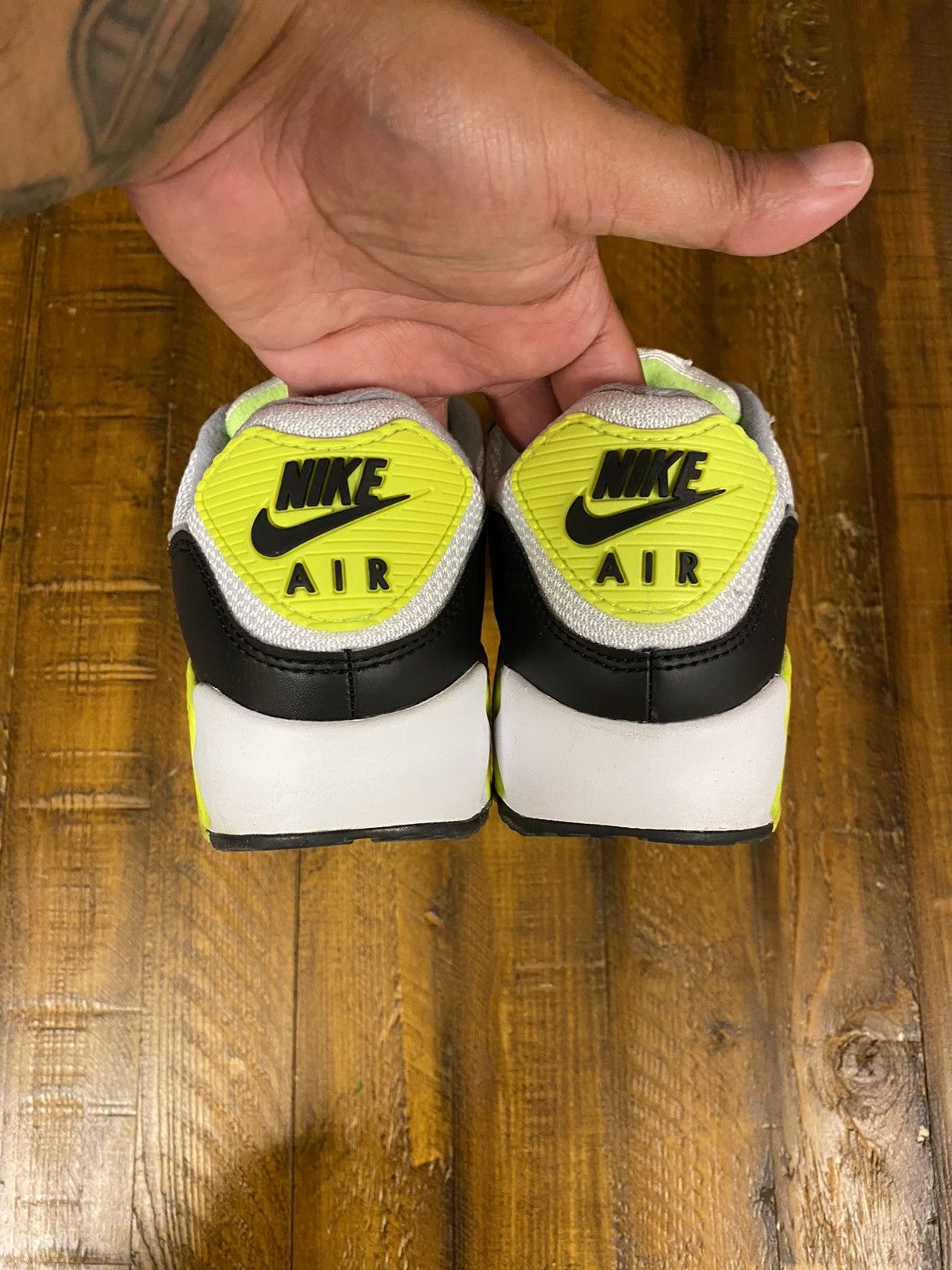 Nike Air Max 90 “Volt” Size US 9 / EU 42 - 4 Thumbnail