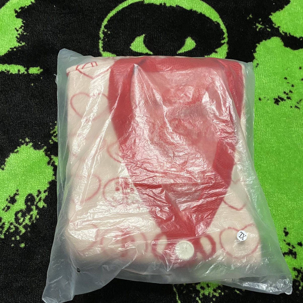 Absent Red Ice Cream Cardigan Size US XL / EU 56 / 4 - 1 Thumbnail