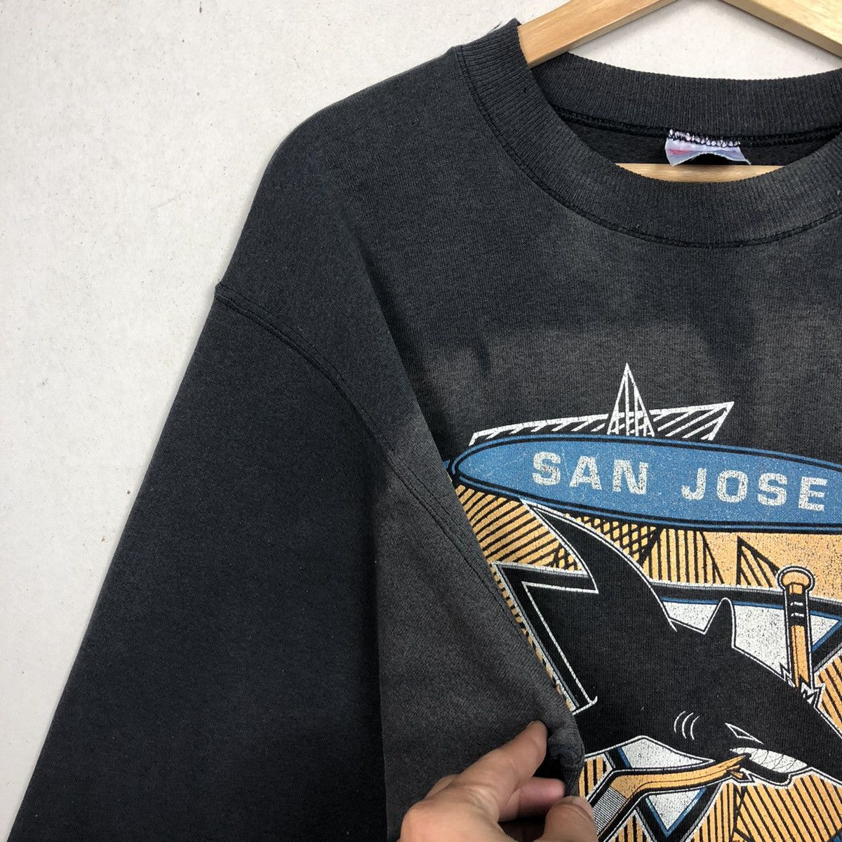 NFL Thrashed 90’s Sun Jose Sharks Faded Sweatshirt ERD GRUNGE Size US L / EU 52-54 / 3 - 6 Thumbnail
