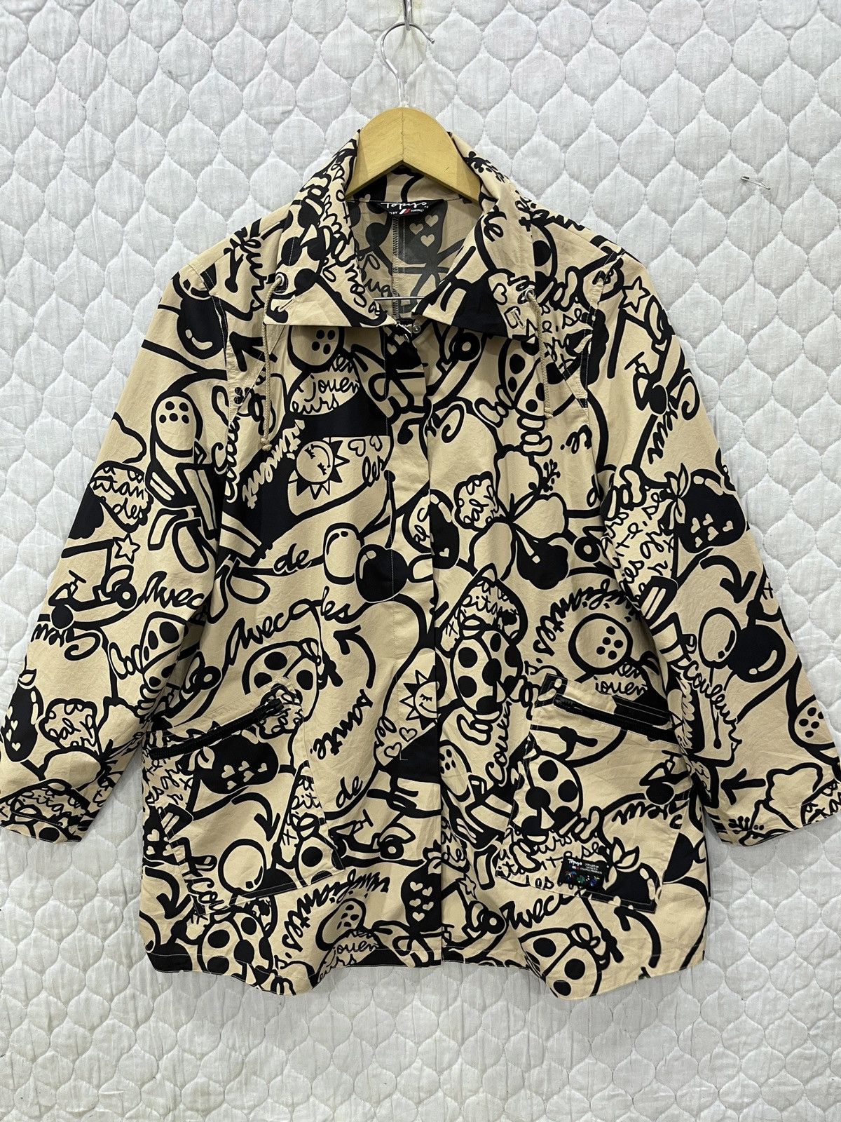 Art Comes First (Ggg). TOPYS BY NATALIE S HYPEBEAST LIGHT JACKET Size M / US 6-8 / IT 42-44 - 1 Thumbnail