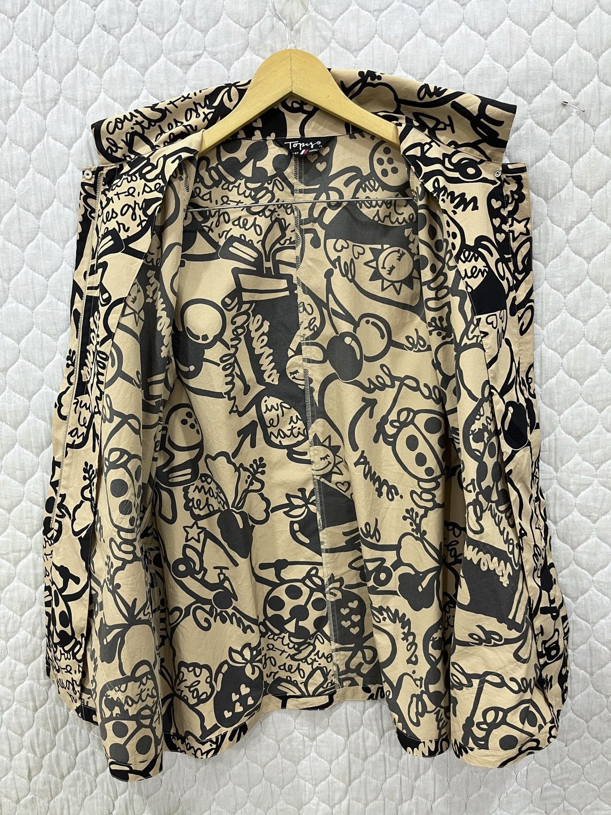 Art Comes First (Ggg). TOPYS BY NATALIE S HYPEBEAST LIGHT JACKET Size M / US 6-8 / IT 42-44 - 7 Thumbnail