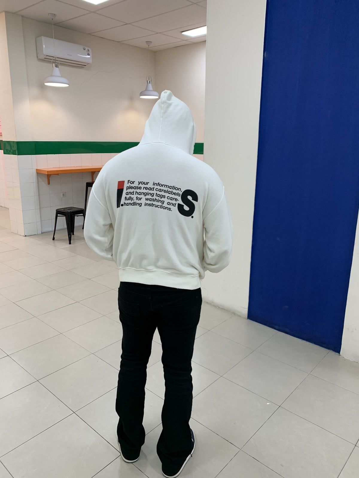 Issey Miyake Issey Miyake IS Care Label Logo Hoodie White Sz M Size US M / EU 48-50 / 2 - 2 Thumbnail