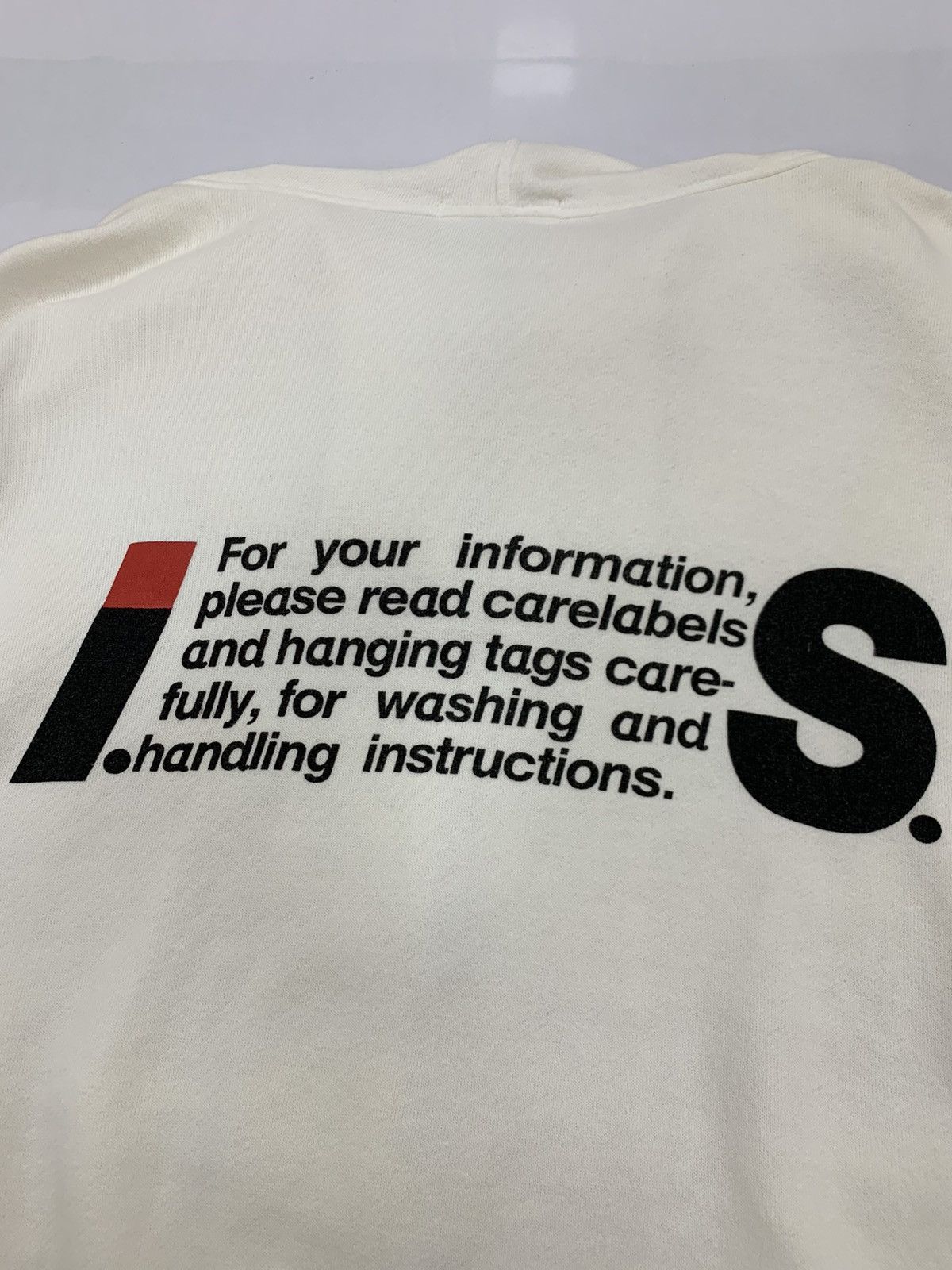 Issey Miyake Issey Miyake IS Care Label Logo Hoodie White Sz M Size US M / EU 48-50 / 2 - 8 Thumbnail