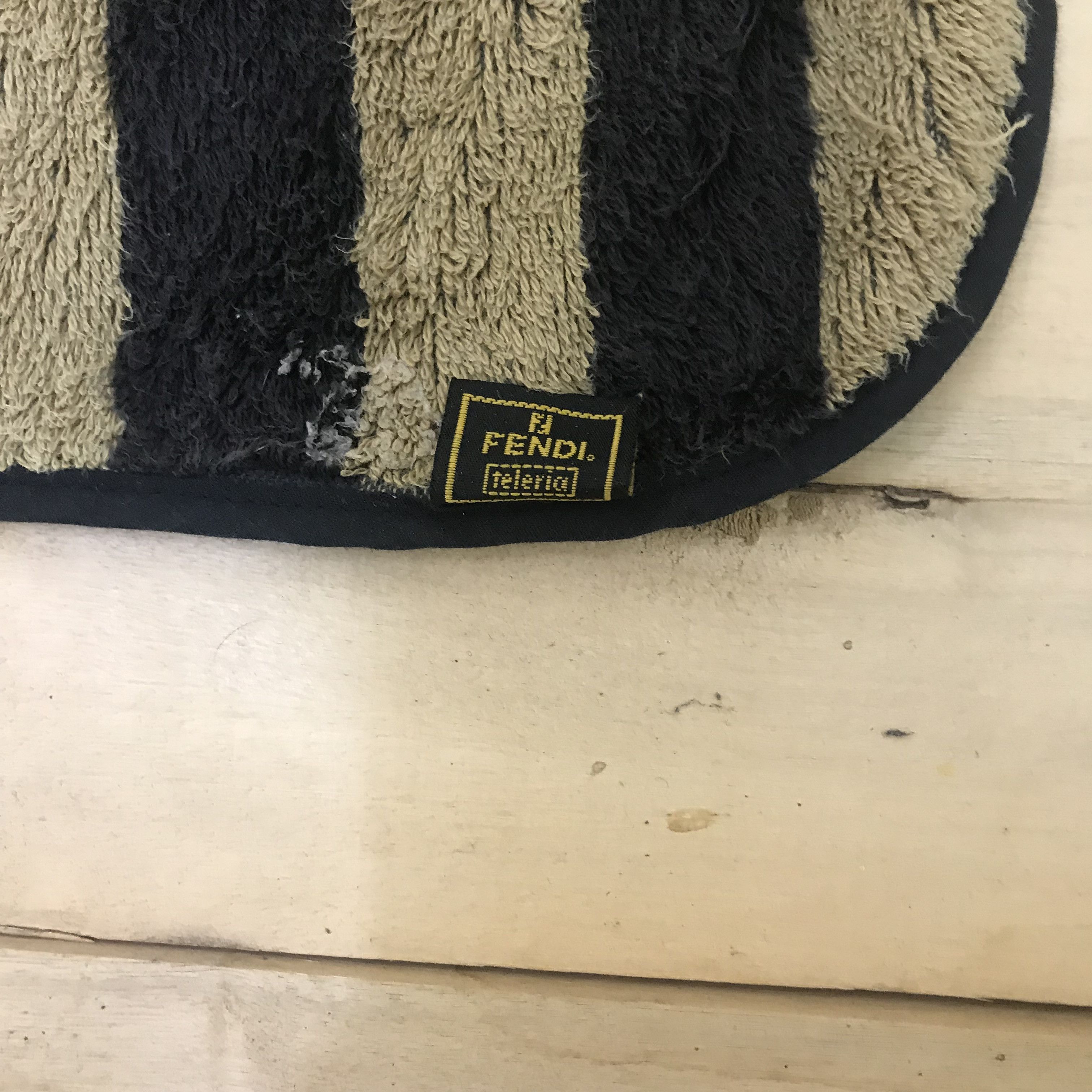 Fendi W35 FENDI TELERIA STRIPED BATH TOWEL Size ONE SIZE - 3 Thumbnail