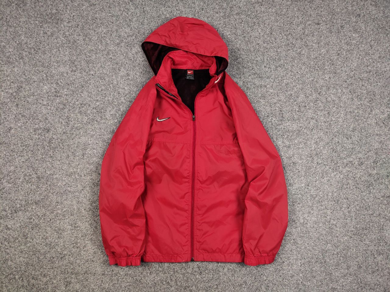 Vintage Y2K Nike Team Drill Light Zip Red Windbreaker Jacket