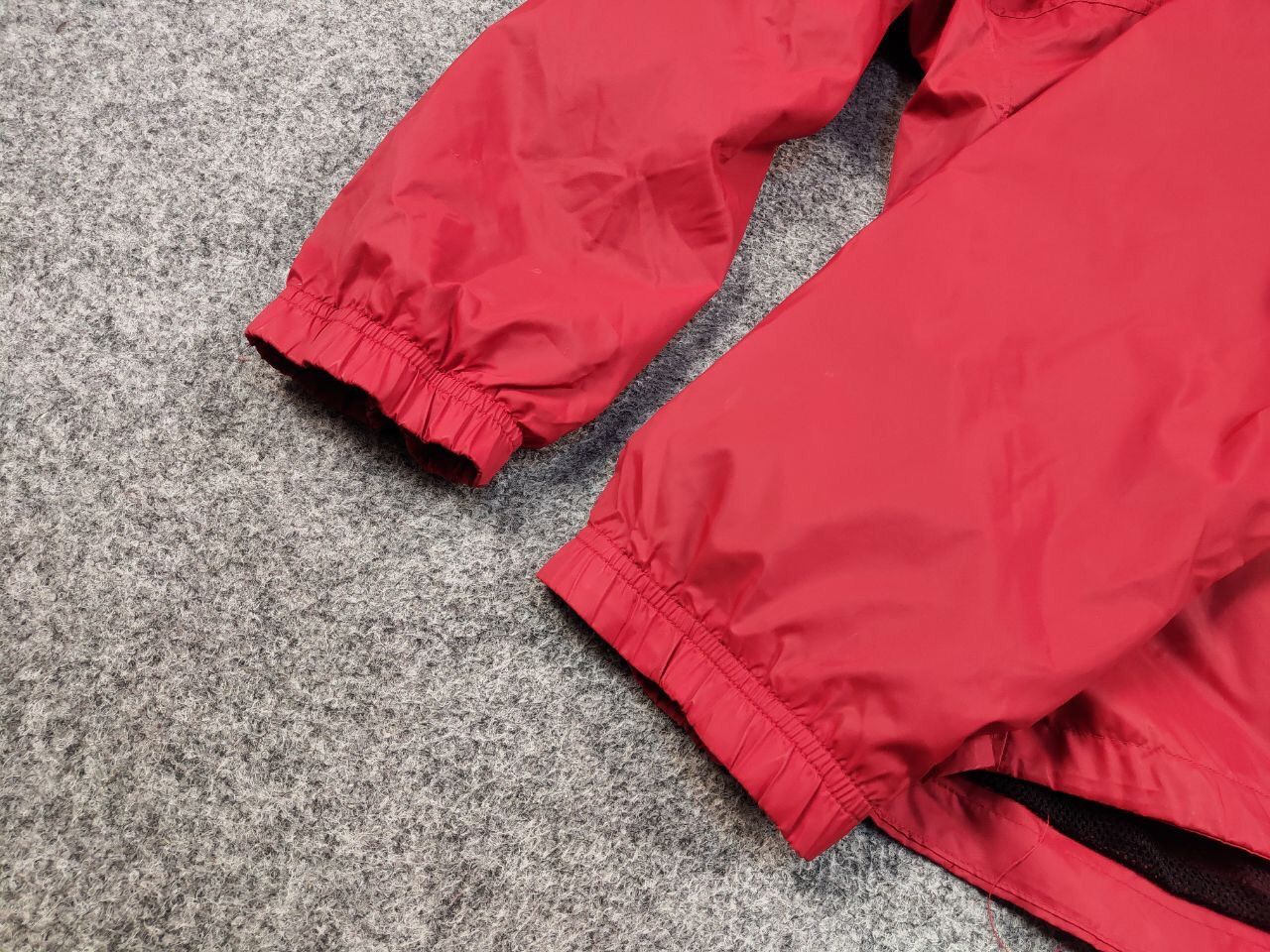 Nike Vintage Y2K Nike Team Drill Light Zip Red Windbreaker Jacket Size US S / EU 44-46 / 1 - 16 Thumbnail