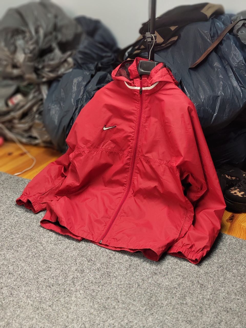 Nike Vintage Y2K Nike Team Drill Light Zip Red Windbreaker Jacket Size US S / EU 44-46 / 1 - 25 Thumbnail