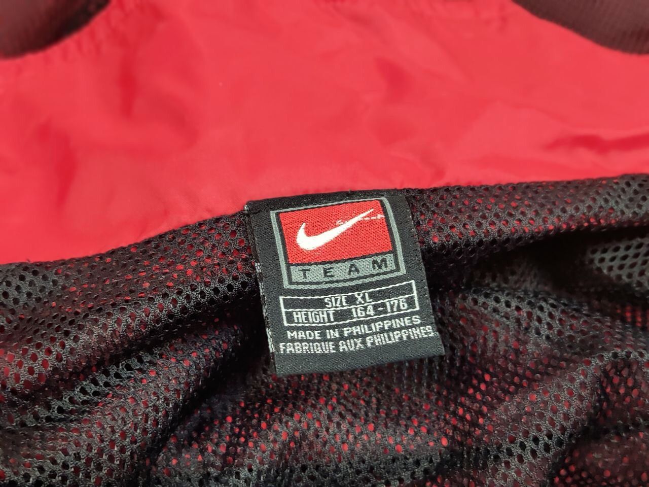 Nike Vintage Y2K Nike Team Drill Light Zip Red Windbreaker Jacket Size US S / EU 44-46 / 1 - 23 Thumbnail