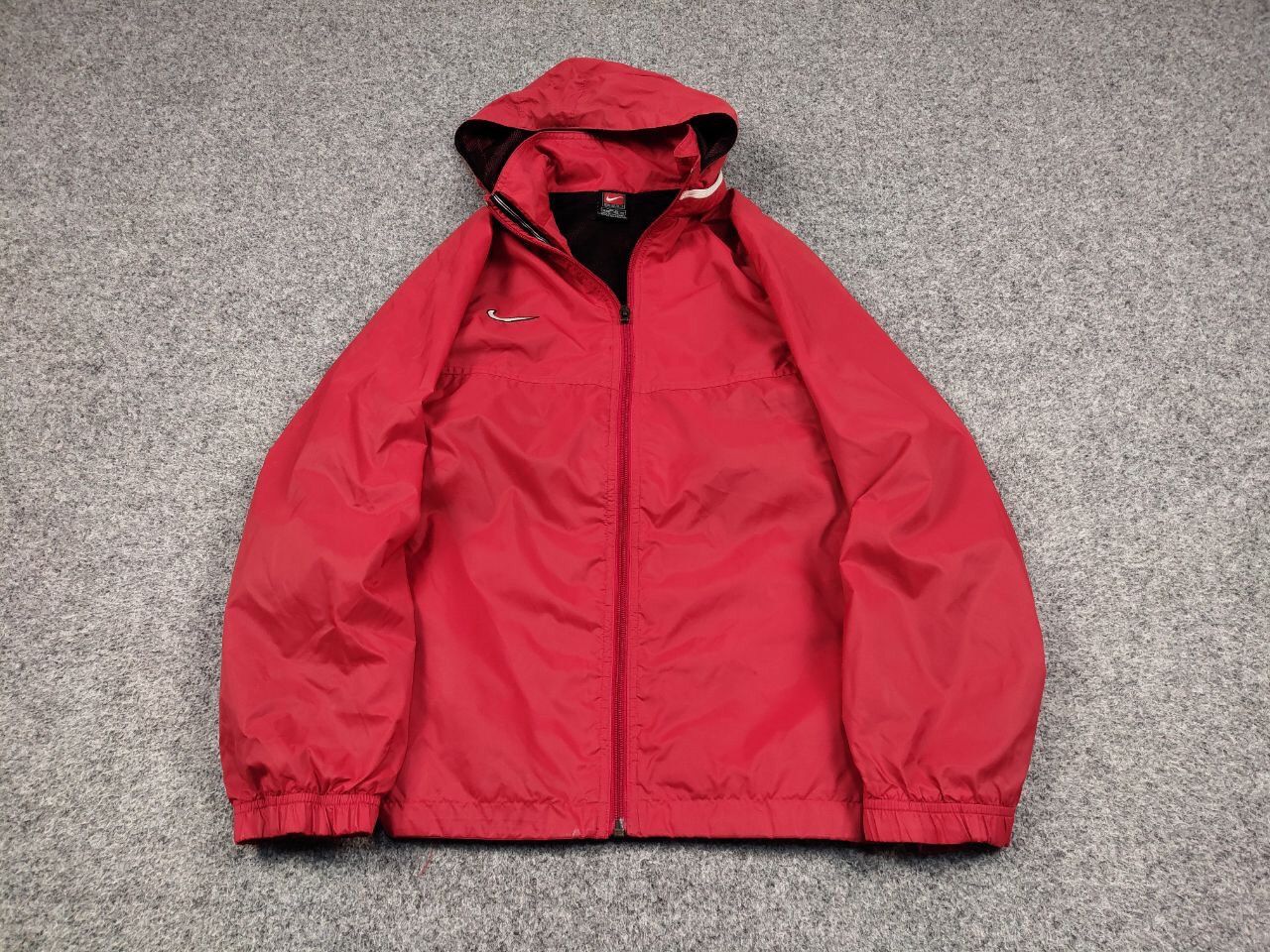 Nike Vintage Y2K Nike Team Drill Light Zip Red Windbreaker Jacket Size US S / EU 44-46 / 1 - 2 Thumbnail