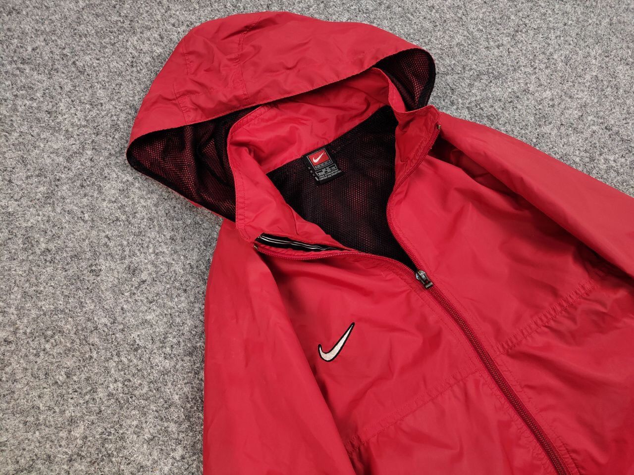 Nike Vintage Y2K Nike Team Drill Light Zip Red Windbreaker Jacket Size US S / EU 44-46 / 1 - 7 Thumbnail
