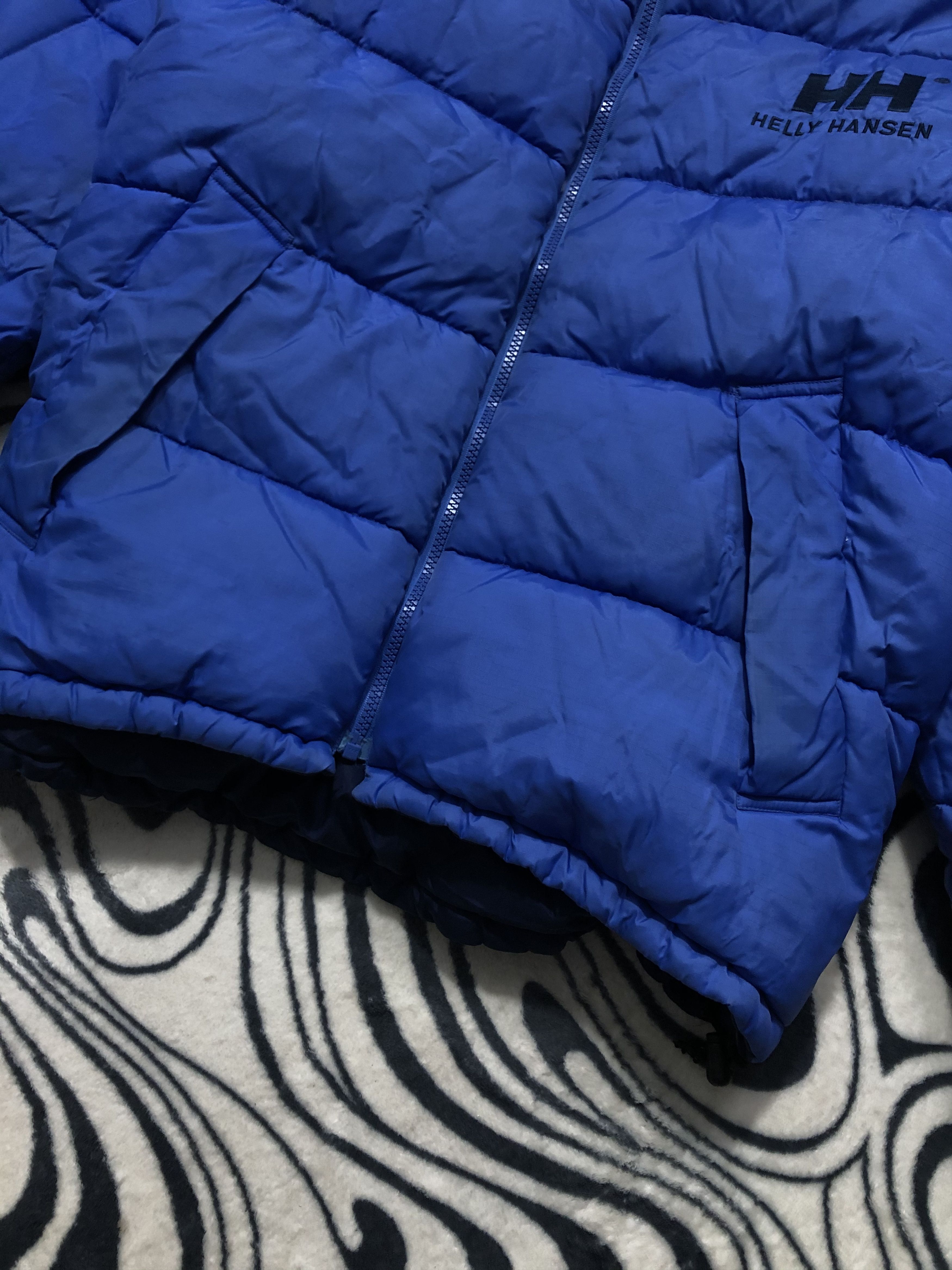 Helly Hansen Helly Hansen Vintage Mens Down Jacket Big Logo Size US L / EU 52-54 / 3 - 8 Thumbnail