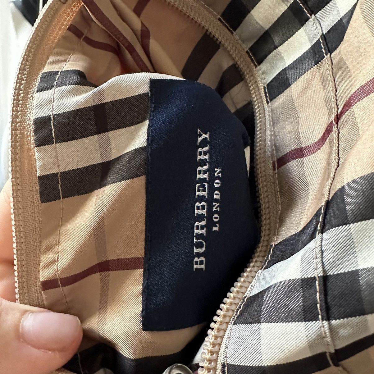 Burberry Burberry London Nova Check Reversible Packable Jacket Size US M / EU 48-50 / 2 - 12 Thumbnail