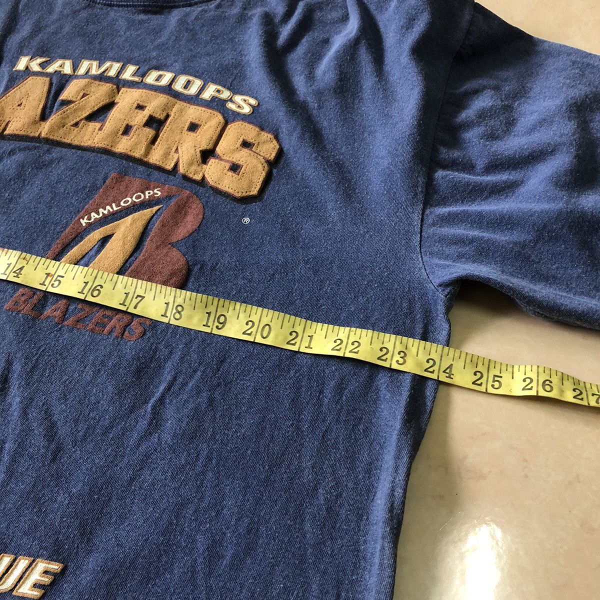 NHL × Vintage Vintage Kamloops Blazers Western Hockey League TShirt Size US XL / EU 56 / 4 - 4 Thumbnail