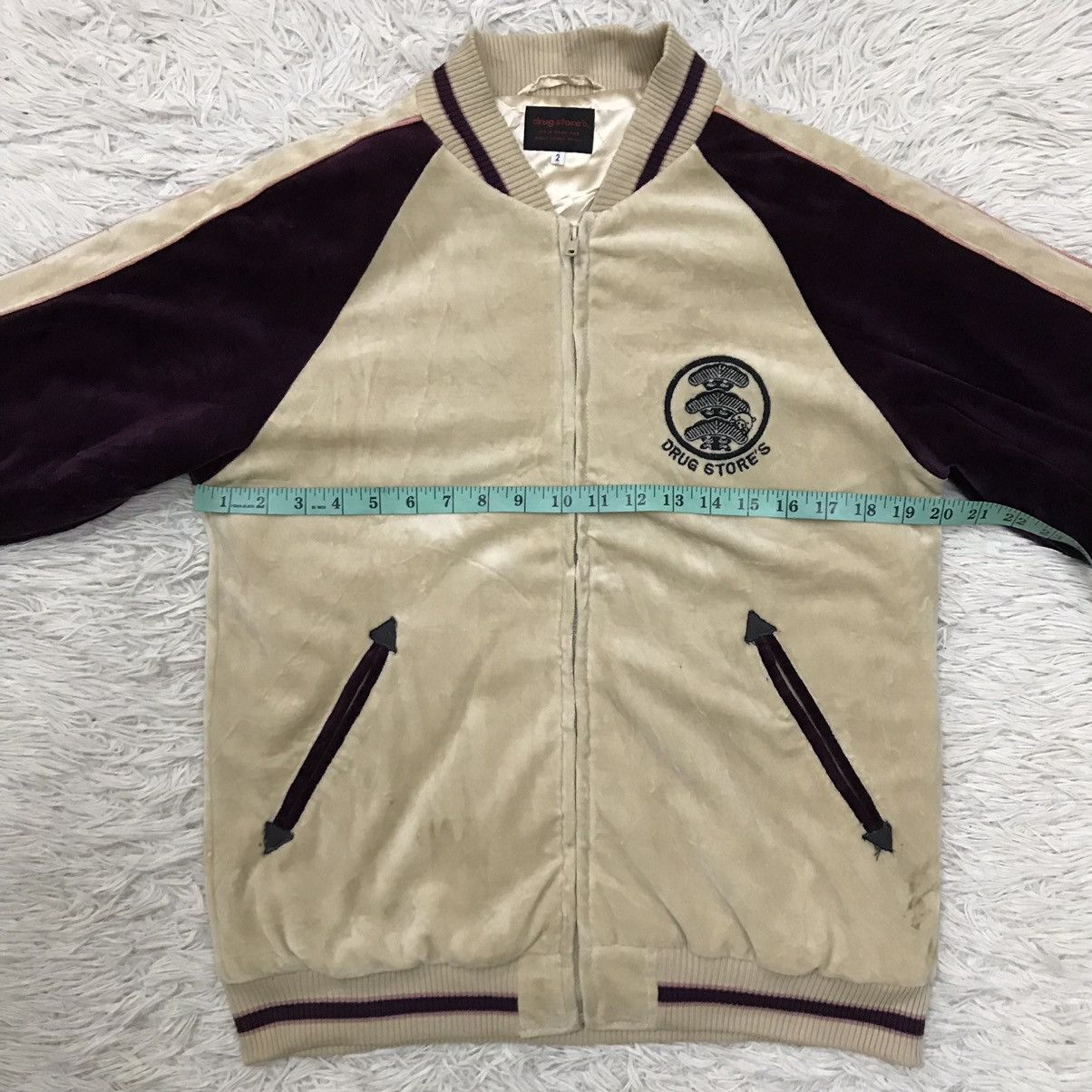 Japanese Brand Vintage Drug Store’s Velvet biglogo bomber Jacket Size US M / EU 48-50 / 2 - 12 Thumbnail