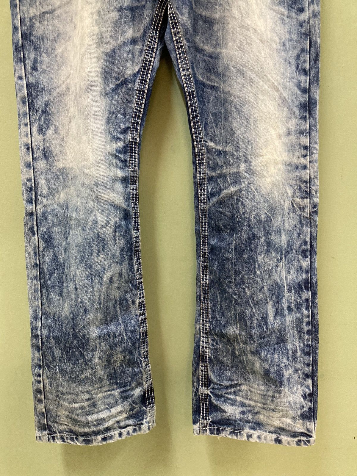 Affliction AFFLICTION - REGULAR FIT DISTRESSED ACID WASH BLAKE DENIM Size US 38 / EU 54 - 8 Thumbnail