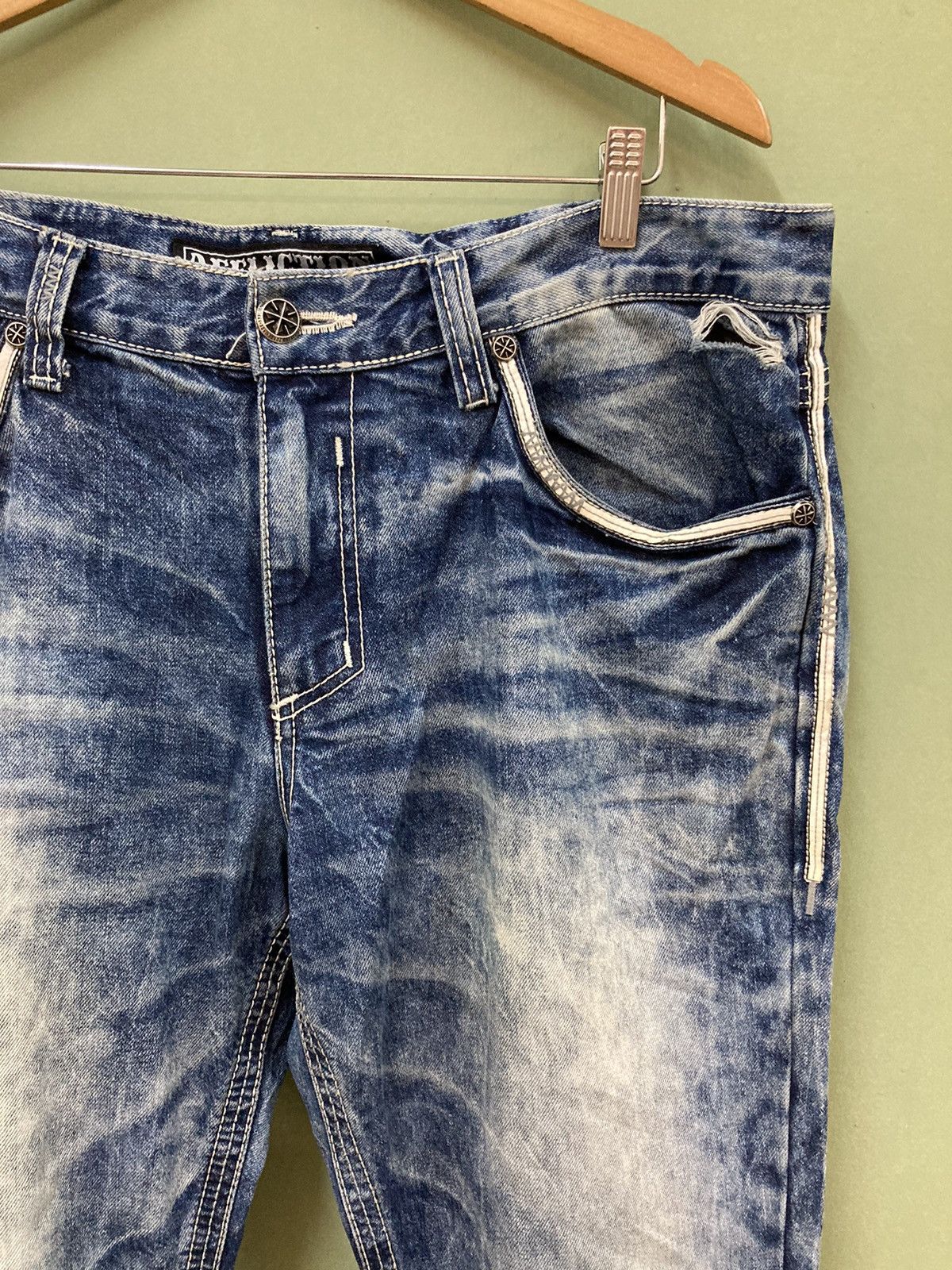 Affliction AFFLICTION - REGULAR FIT DISTRESSED ACID WASH BLAKE DENIM Size US 38 / EU 54 - 10 Thumbnail