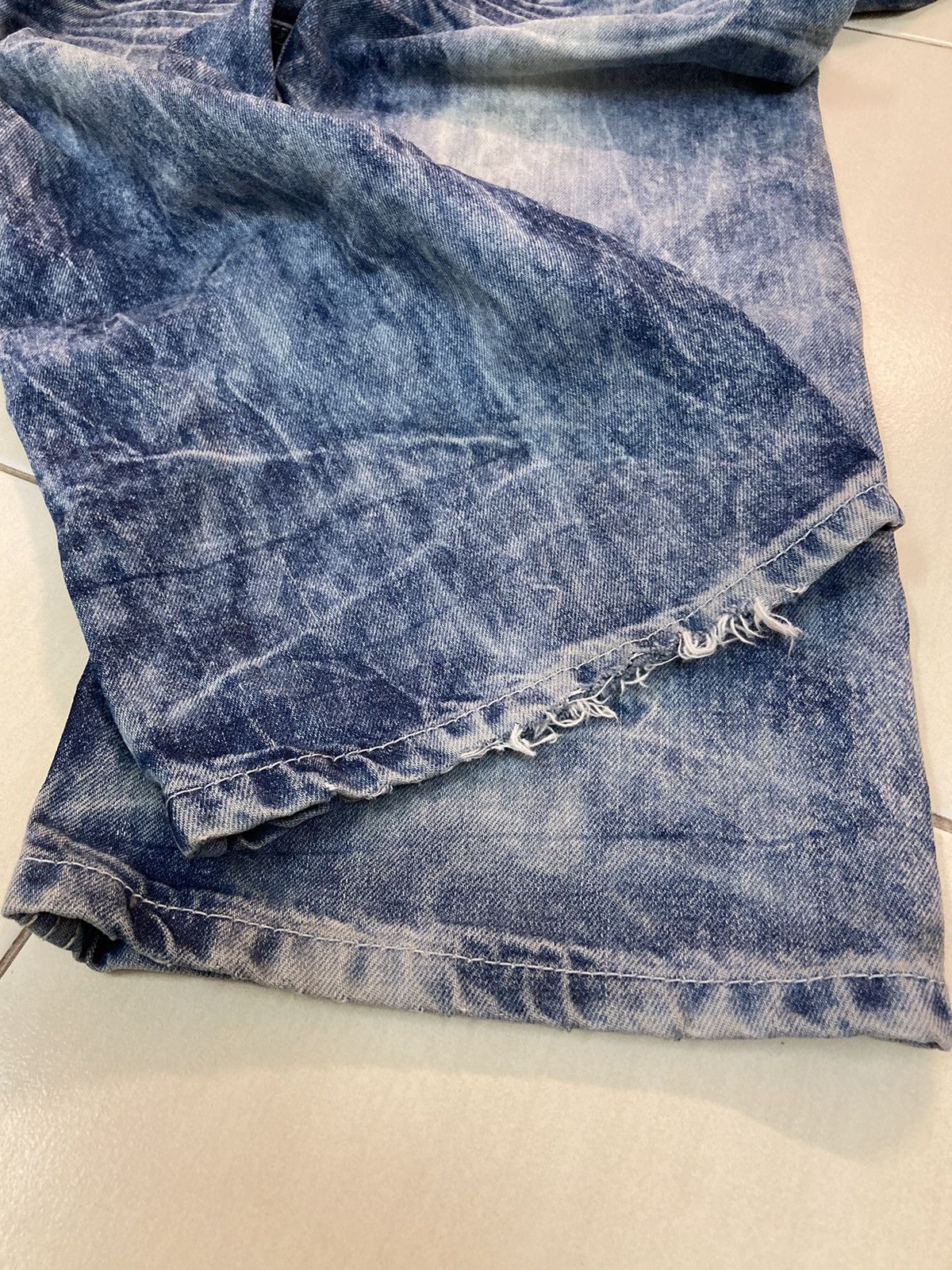 Affliction AFFLICTION - REGULAR FIT DISTRESSED ACID WASH BLAKE DENIM Size US 38 / EU 54 - 11 Thumbnail