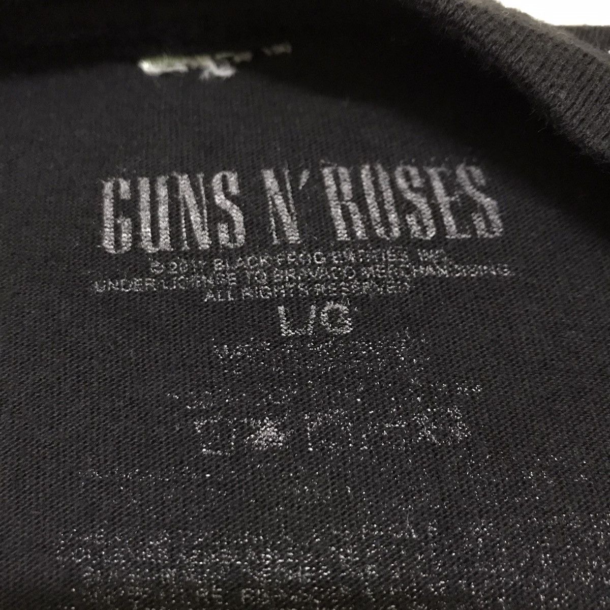 Band Tees 2016 gun n roses band tee Size US XL / EU 56 / 4 - 7 Thumbnail