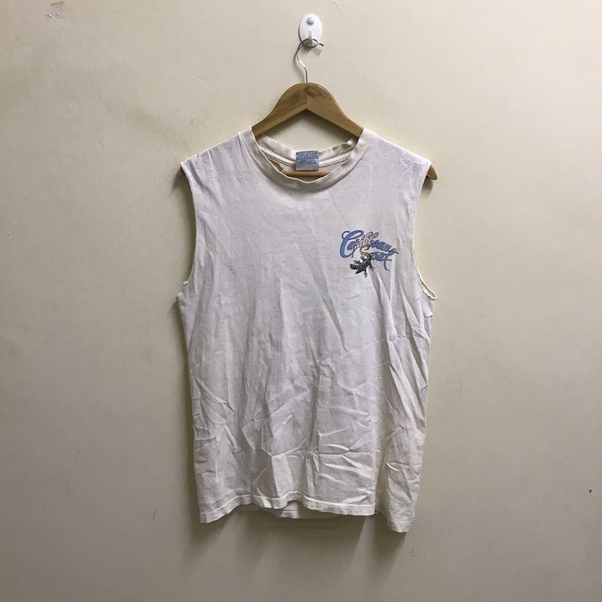 Caribbean VERY RARE🔥VINTAGE 90s CARIBBEANSOUL DISTRESSED SHIRT Size US M / EU 48-50 / 2 - 4 Thumbnail