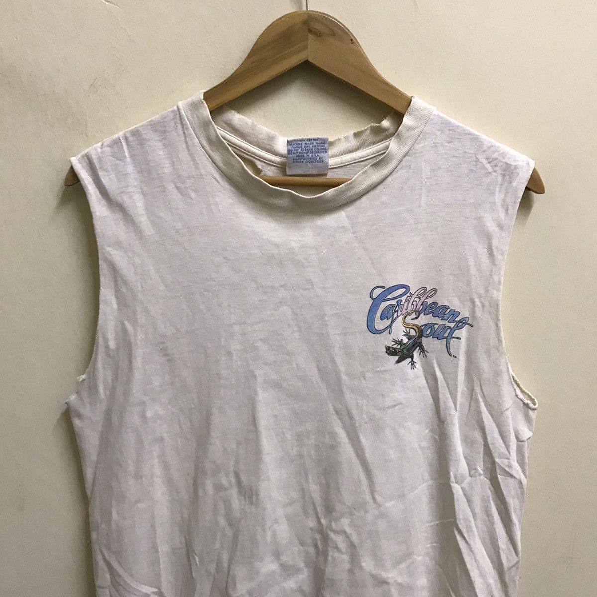 Caribbean VERY RARE🔥VINTAGE 90s CARIBBEANSOUL DISTRESSED SHIRT Size US M / EU 48-50 / 2 - 7 Thumbnail