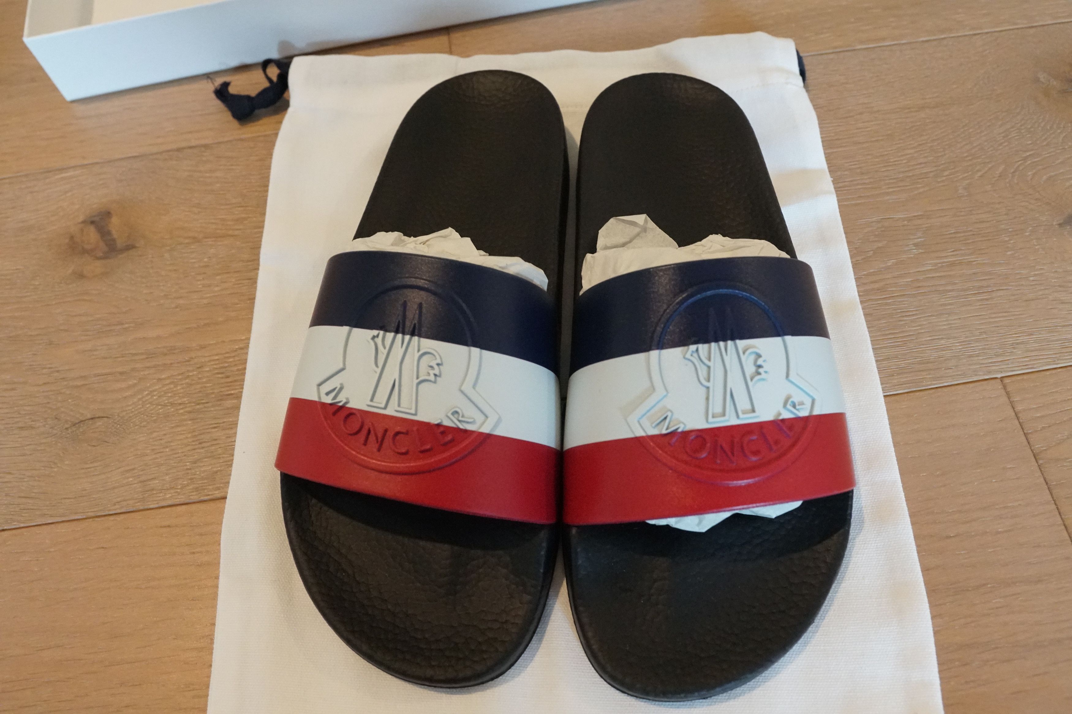 Moncler 🔥Moncler Logo Pool Slides Size 41 Size US 8 / EU 41 - 1 Thumbnail