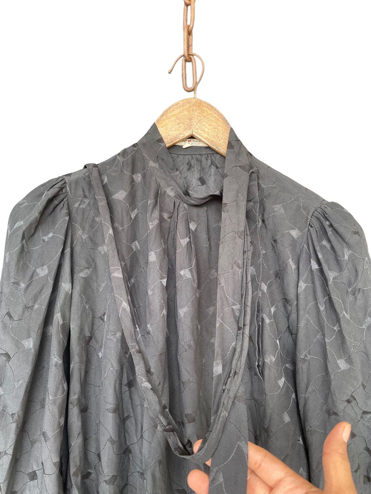 Saint Laurent Paris 💥Saint Laurent Paris Blouse Shirt Size M / US 6-8 / IT 42-44 - 6 Thumbnail