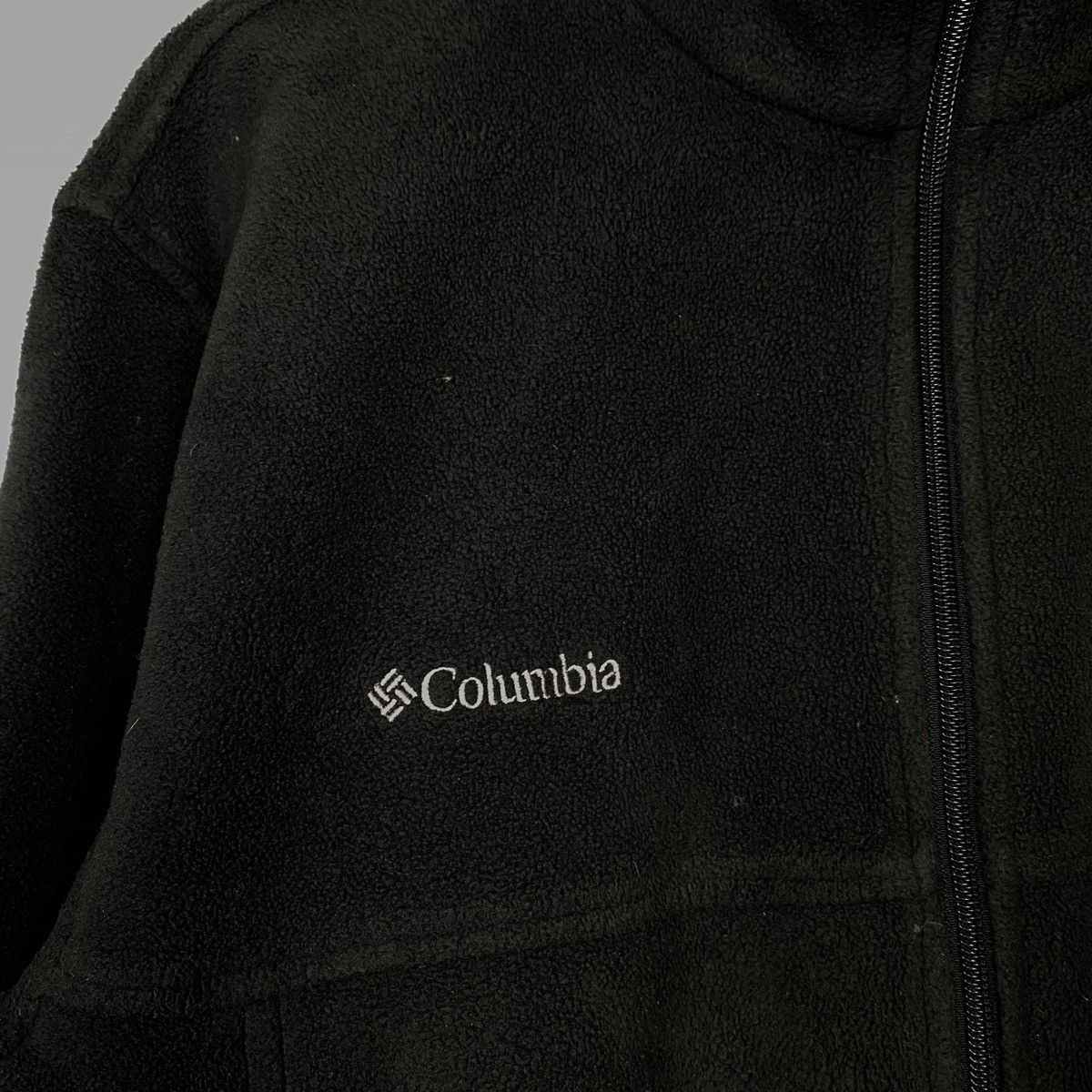 Columbia fleece sweater