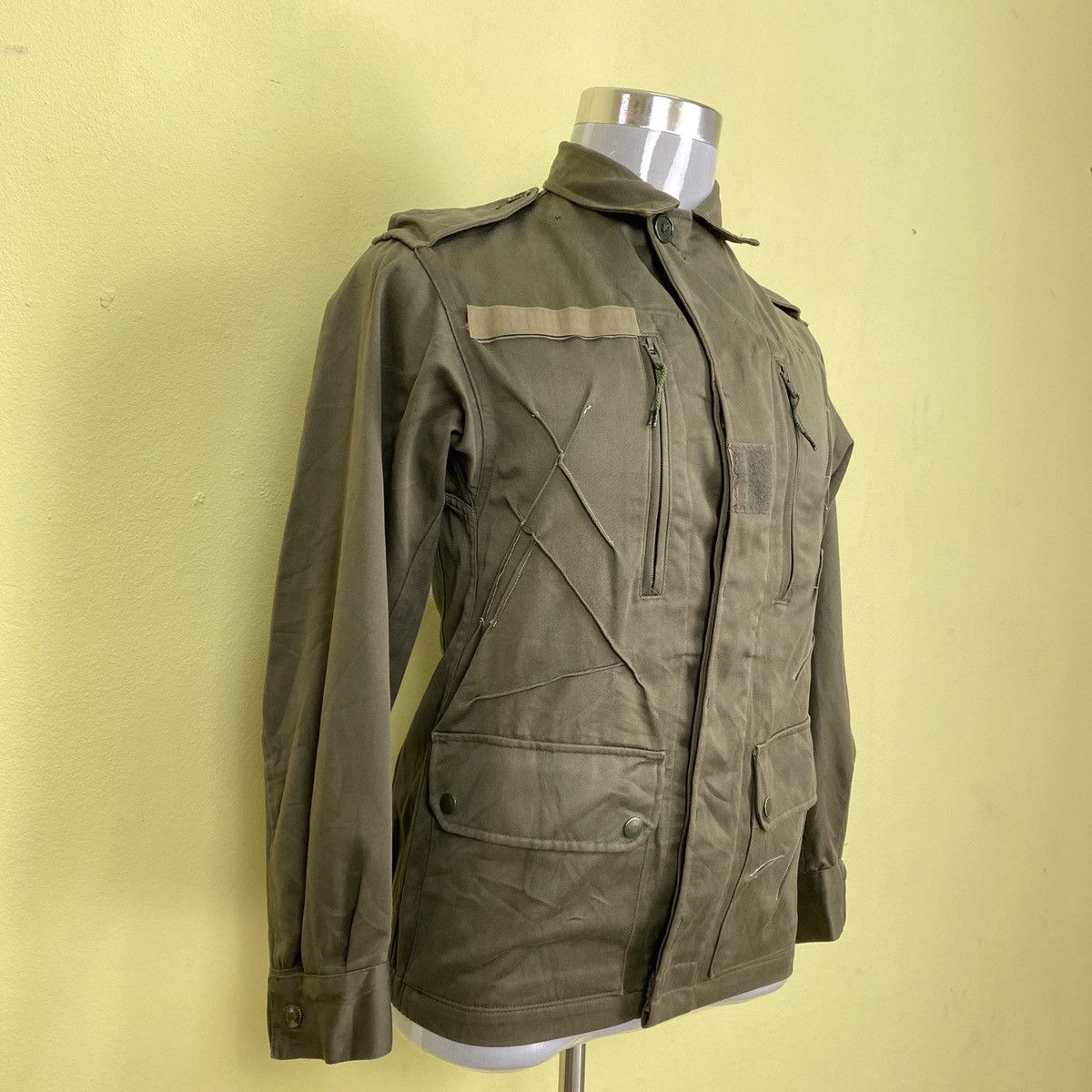 Vintage Vintage Army Issue Jacket Size US S / EU 44-46 / 1 - 3 Thumbnail